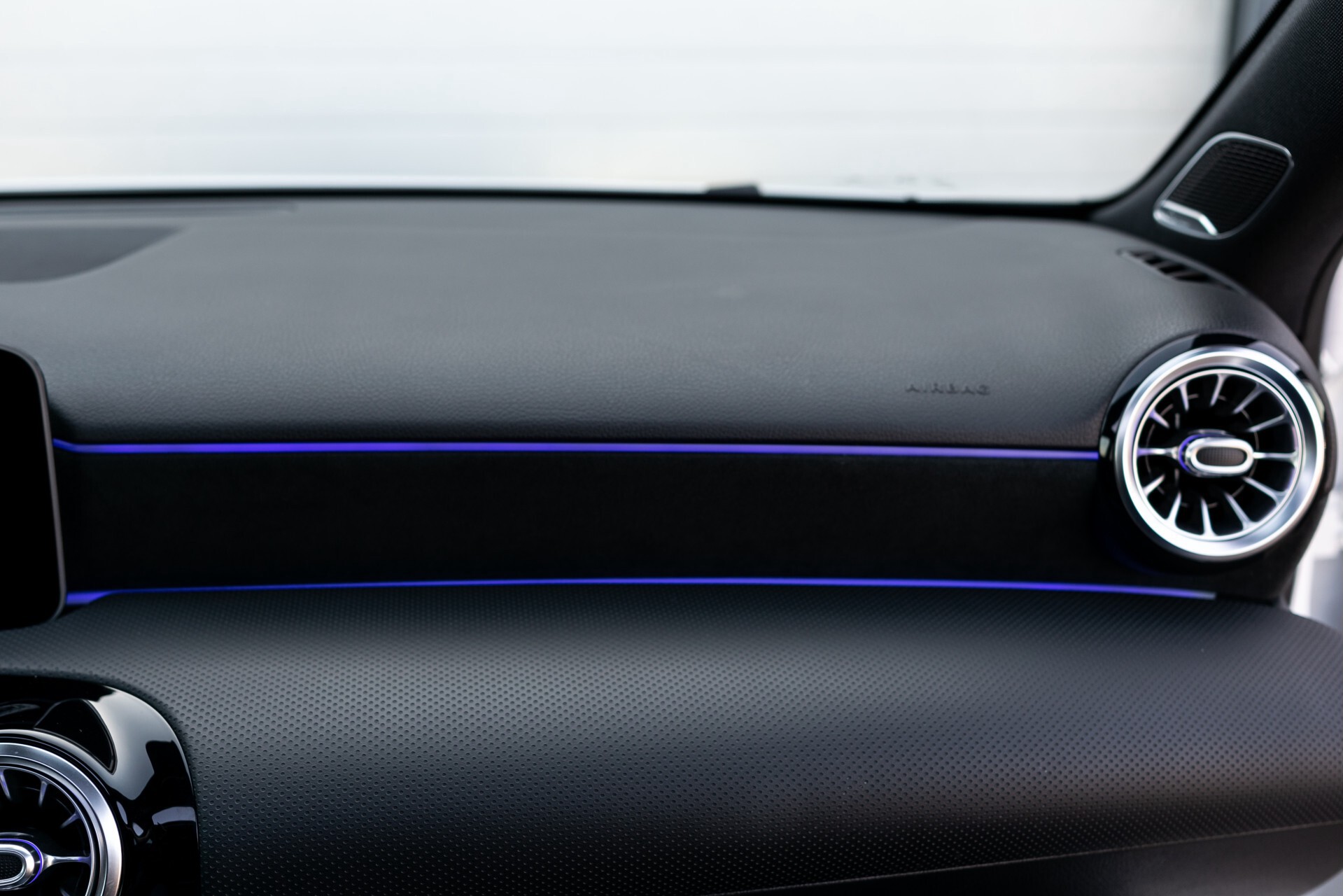 Mercedes-Benz A-Klasse 35 AMG 4-M Aerodynamica/Burmester/Panorama/360 camera/Night/19 Aut7 Foto 51