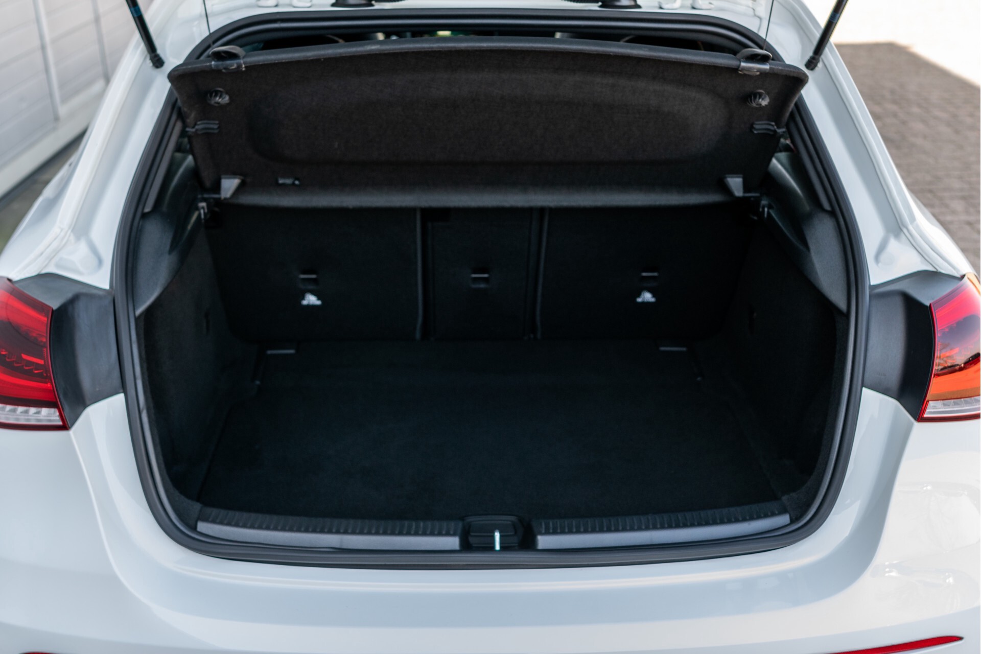 Mercedes-Benz A-Klasse 35 AMG 4-M Aerodynamica/Burmester/Panorama/360 camera/Night/19 Aut7 Foto 55