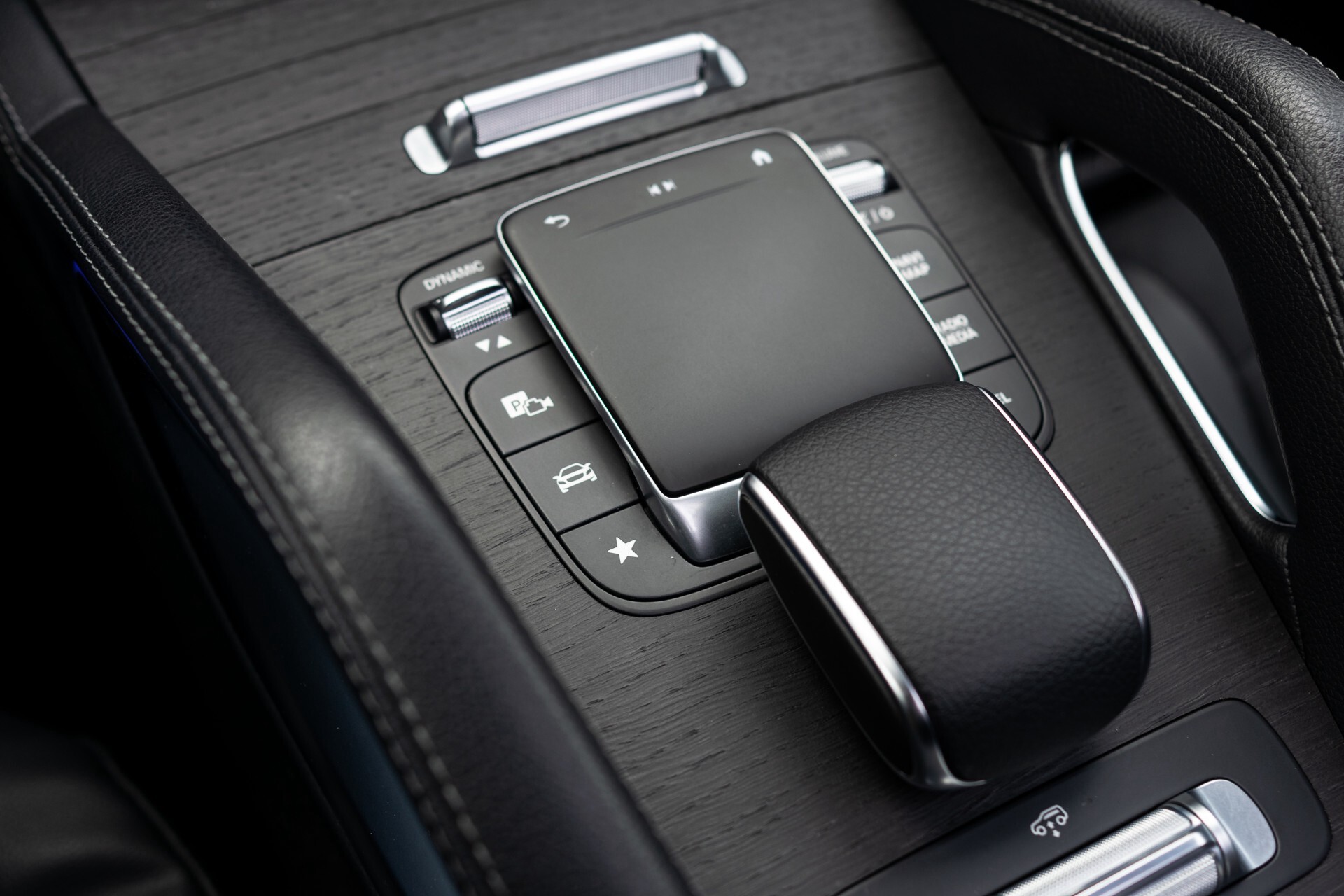 Mercedes-Benz GLE Coupé 350 e 4-M AMG Luchtvering | Night | 22" | Panorama | Rij-assistentie | Mem | Trekhaak Aut9 Foto 16