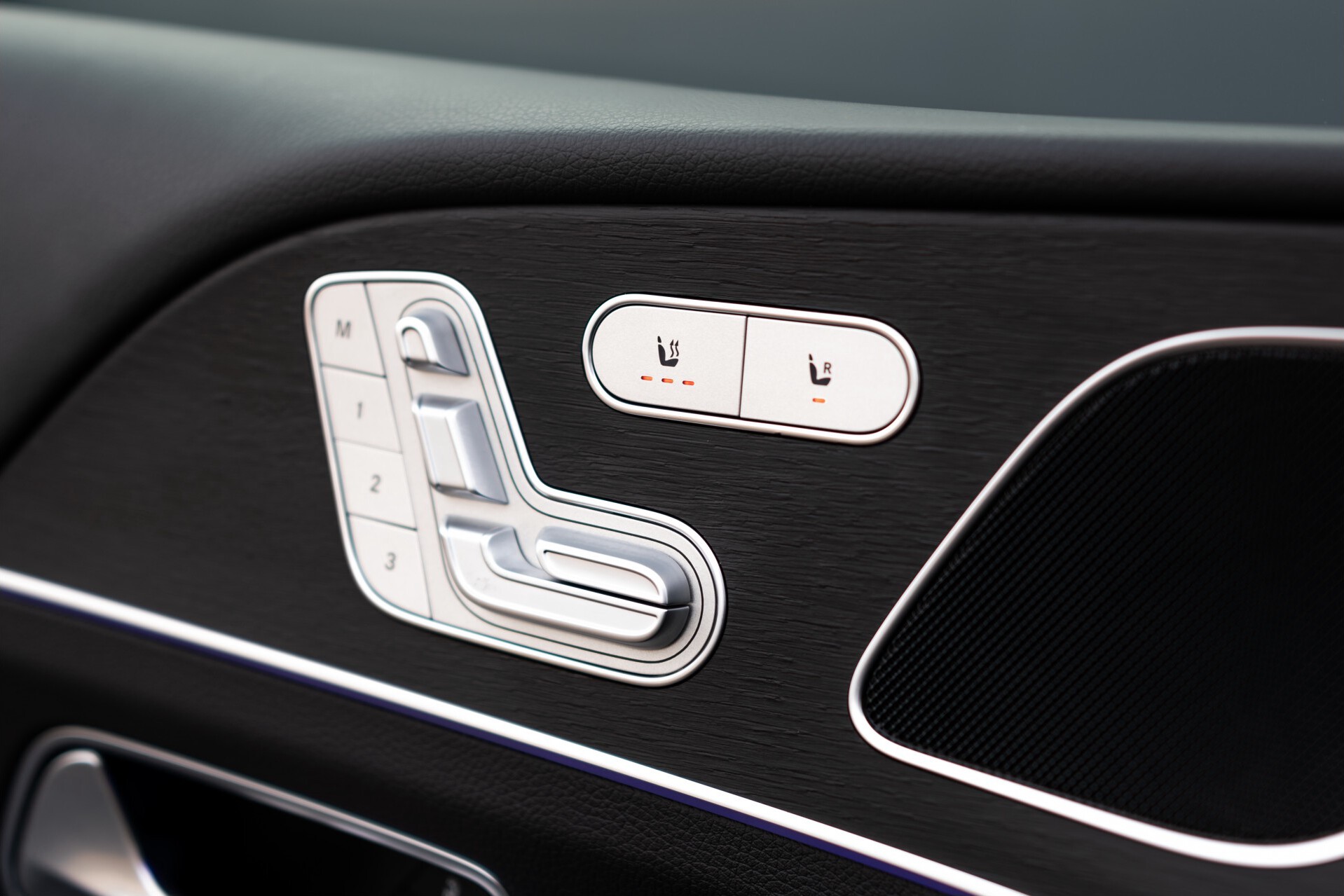 Mercedes-Benz GLE Coupé 350 e 4-M AMG Luchtvering | Night | 22" | Panorama | Rij-assistentie | Mem | Trekhaak Aut9 Foto 30