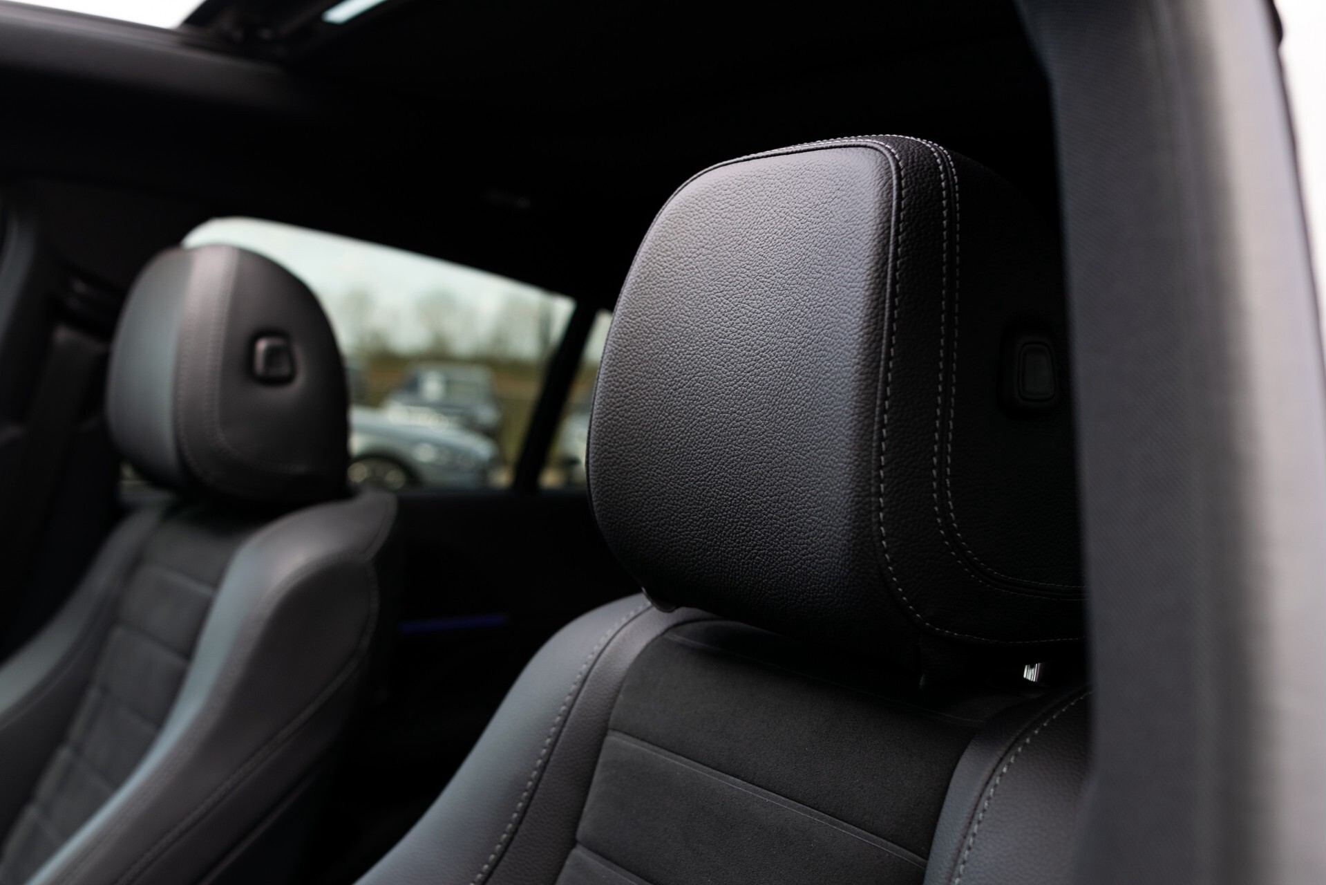 Mercedes-Benz GLE Coupé 350 e 4-M AMG Luchtvering | Night | 22" | Panorama | Rij-assistentie | Mem | Trekhaak Aut9 Foto 39