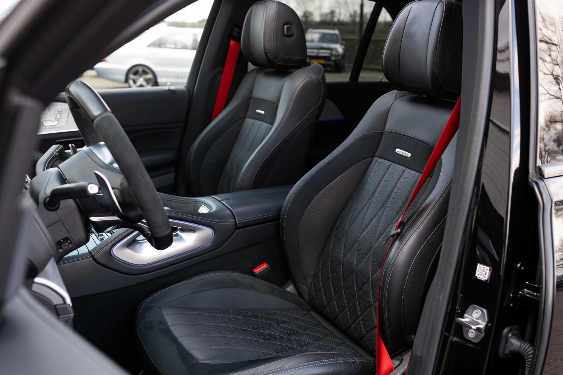 Mercedes-Benz GLE 63 S AMG 4MATIC+ Exclusive/Dynamic Plus/Massage/MBUX innovatiepakket/HUD/Night/22" Aut9 Foto 37