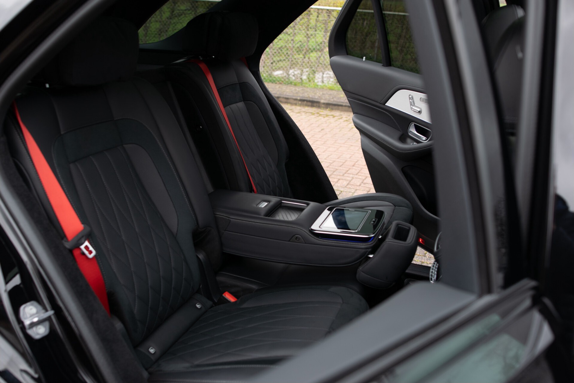 Mercedes-Benz GLE 63 S AMG 4MATIC+ Exclusive/Dynamic Plus/Massage/MBUX innovatiepakket/HUD/Night/22" Aut9 Foto 4