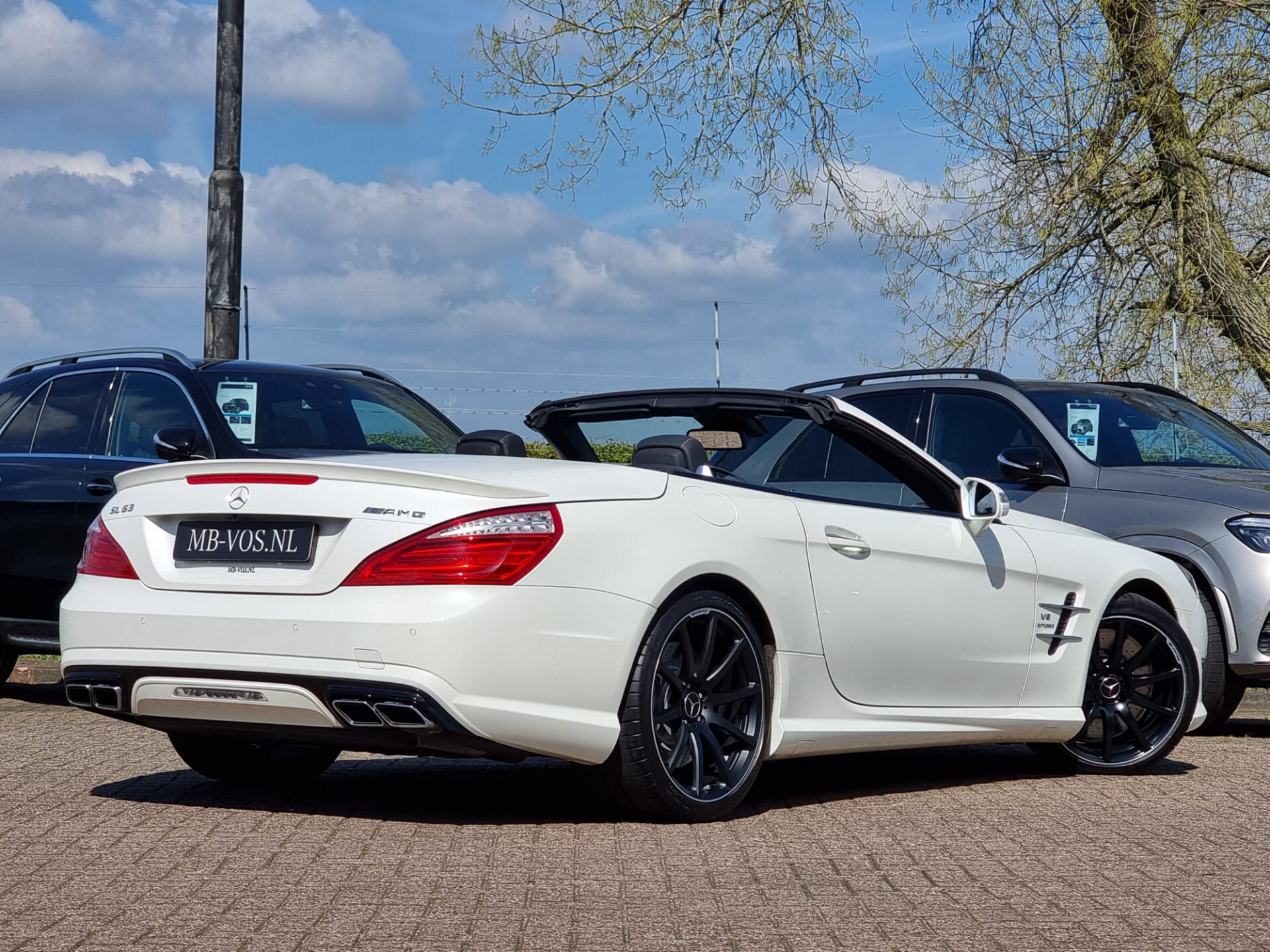 Mercedes-Benz SL-Klasse 63 AMG Drivers Pack/Magic Sky/Performance/Carbon/Massage Aut7 Foto 2
