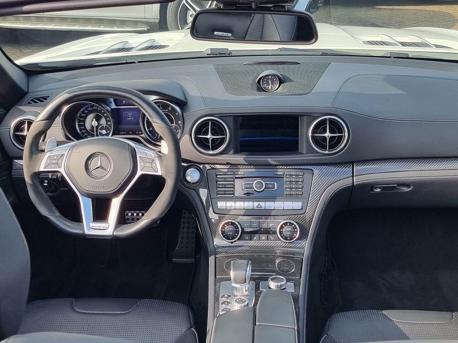 Mercedes-Benz SL-Klasse 63 AMG Drivers Pack/Magic Sky/Performance/Carbon/Massage Aut7 Foto 6