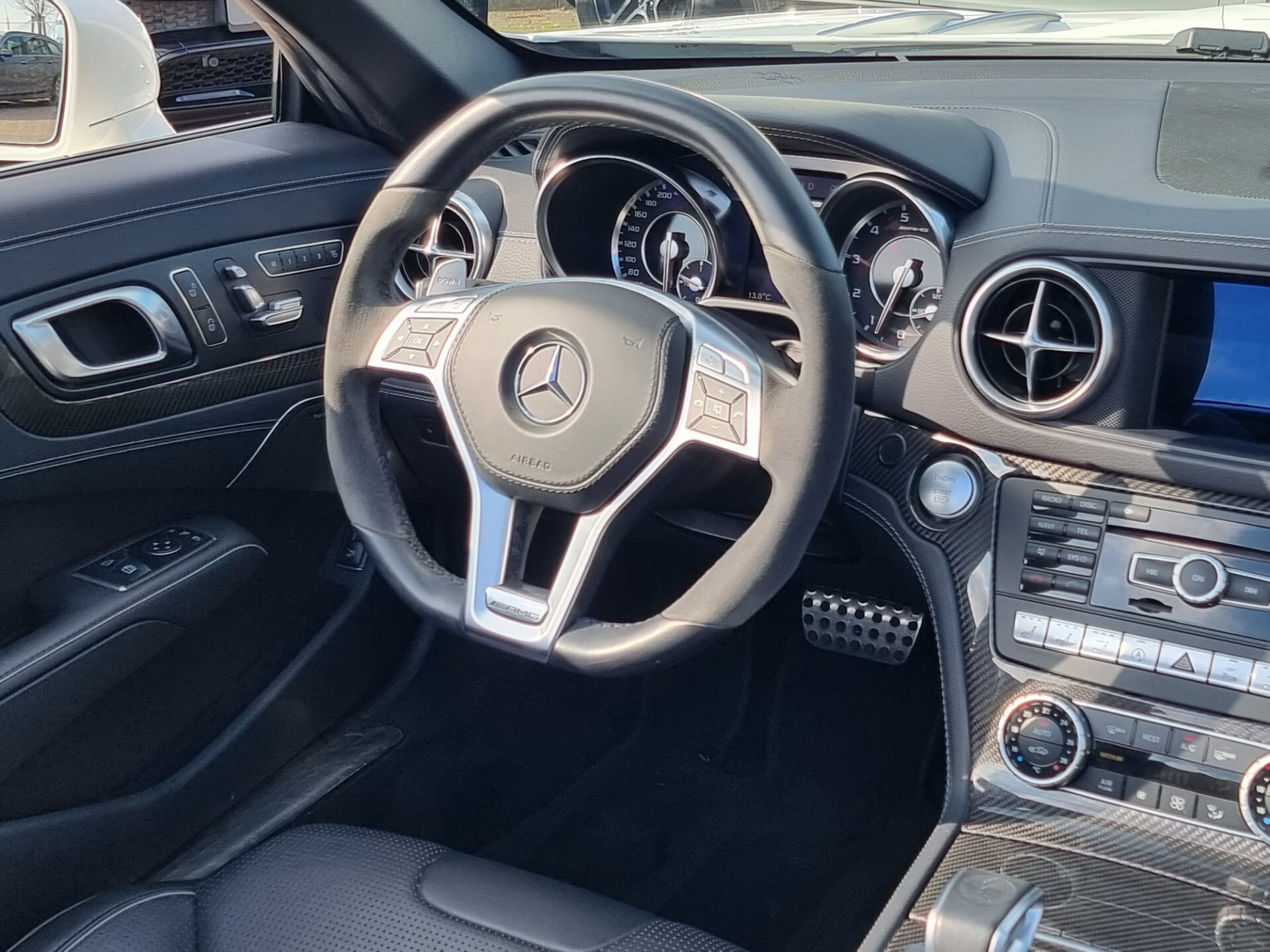 Mercedes-Benz SL-Klasse 63 AMG Drivers Pack/Magic Sky/Performance/Carbon/Massage Aut7 Foto 9