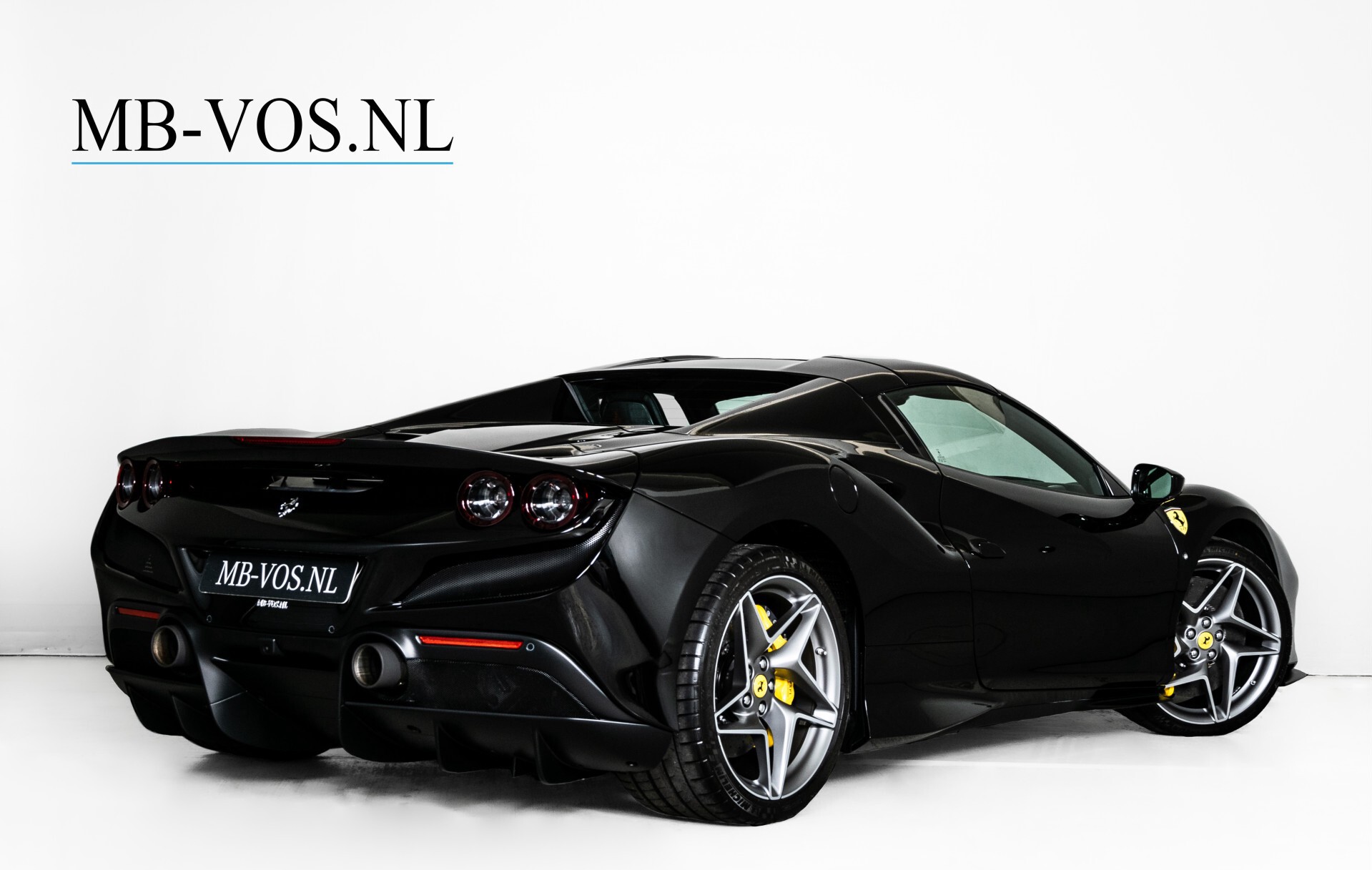 Ferrari F8 Spider 3.9 V8 HELE Full Carbon/Lift/Racing Seats/Passenger Display/Hifi . Foto 4