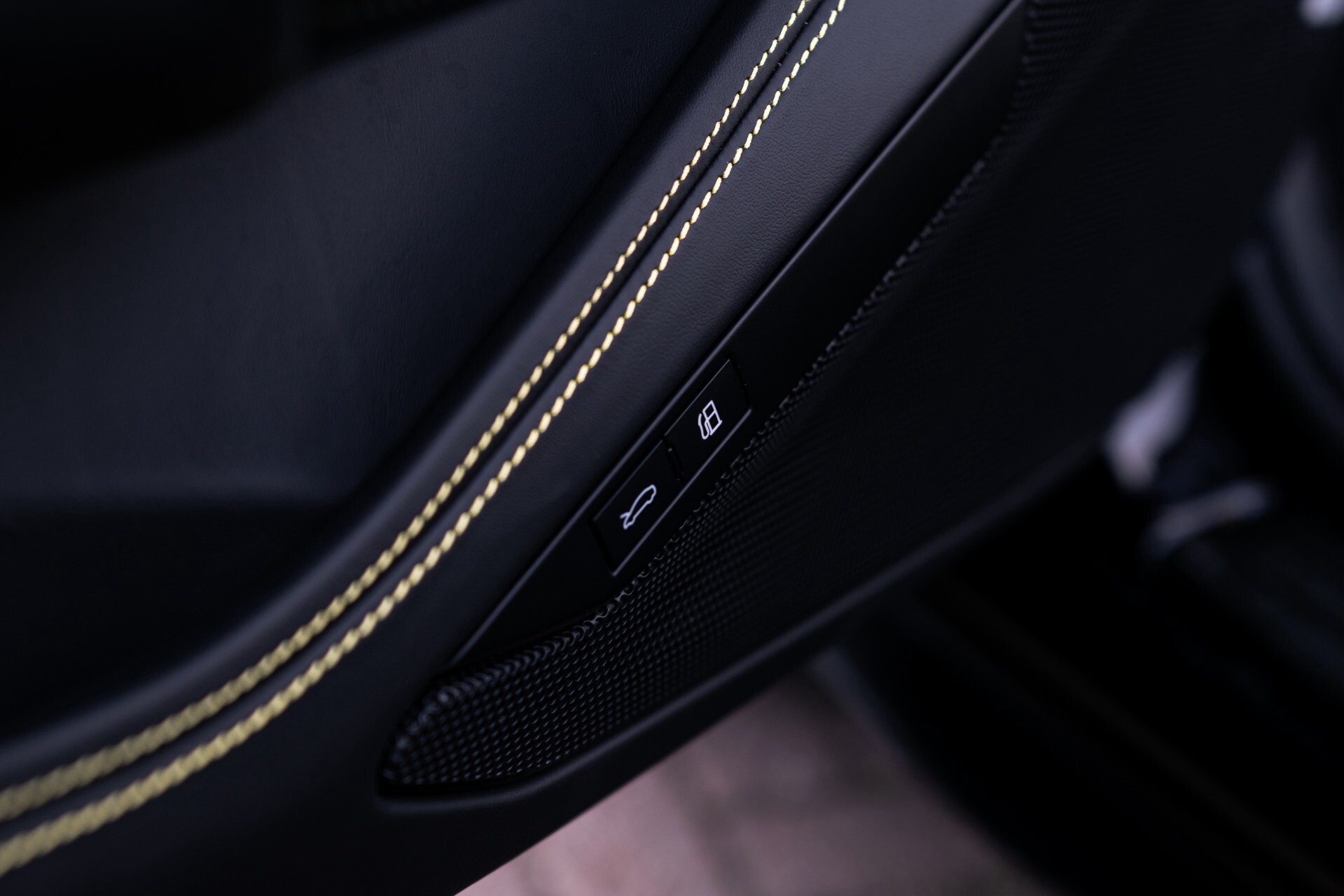 Ferrari F8 Spider 3.9 V8 HELE Full Carbon/Lift/Racing Seats/Passenger Display/Hifi . Foto 42