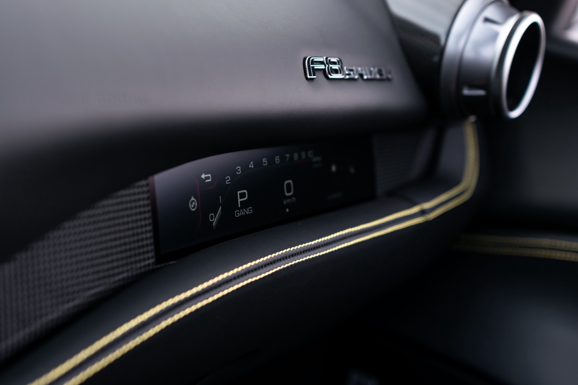 Ferrari F8 Spider 3.9 V8 HELE Full Carbon/Lift/Racing Seats/Passenger Display/Hifi . Foto 17