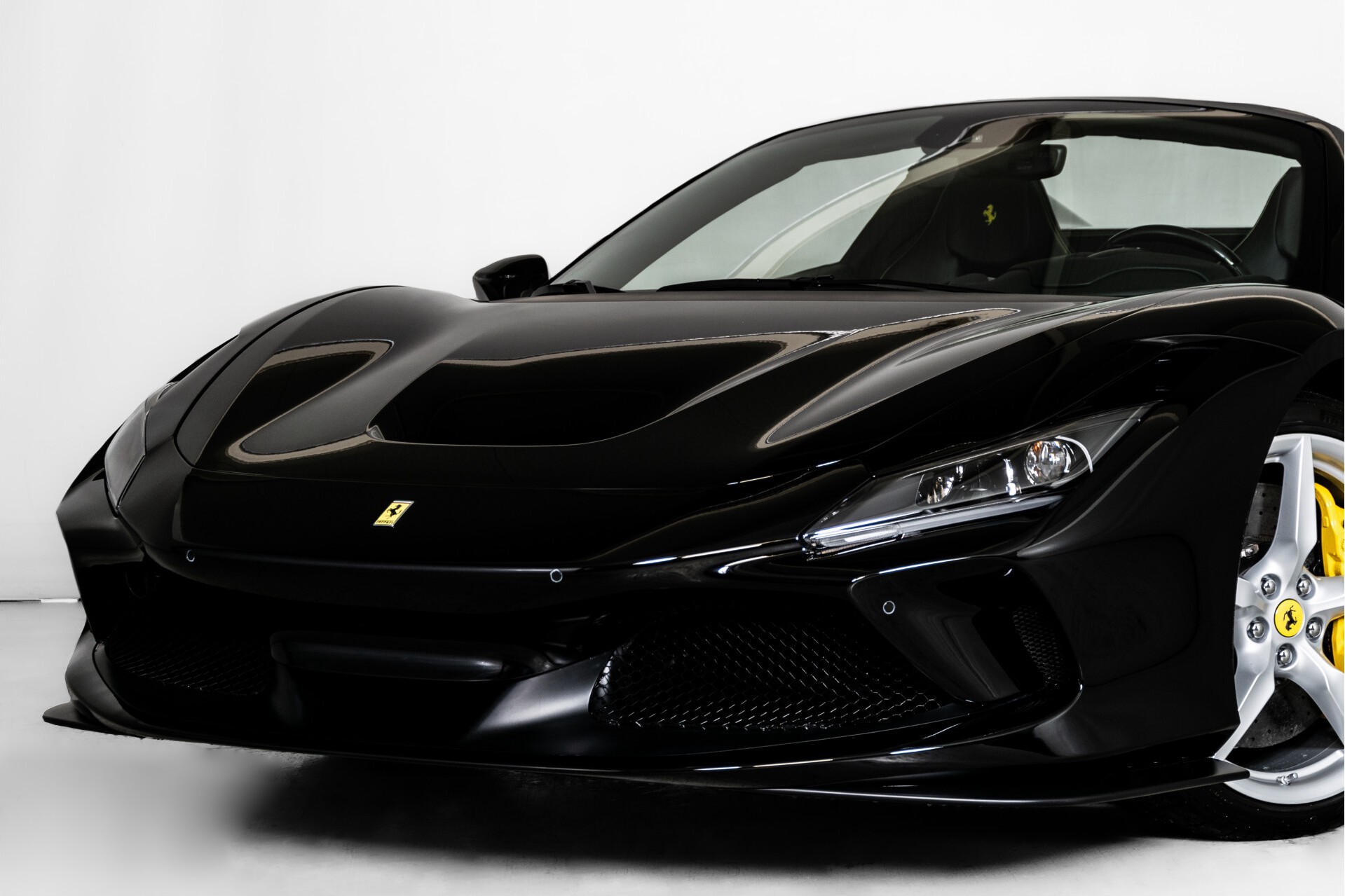 Ferrari F8 Spider 3.9 V8 HELE Full Carbon/Lift/Racing Seats/Passenger Display/Hifi . Foto 65