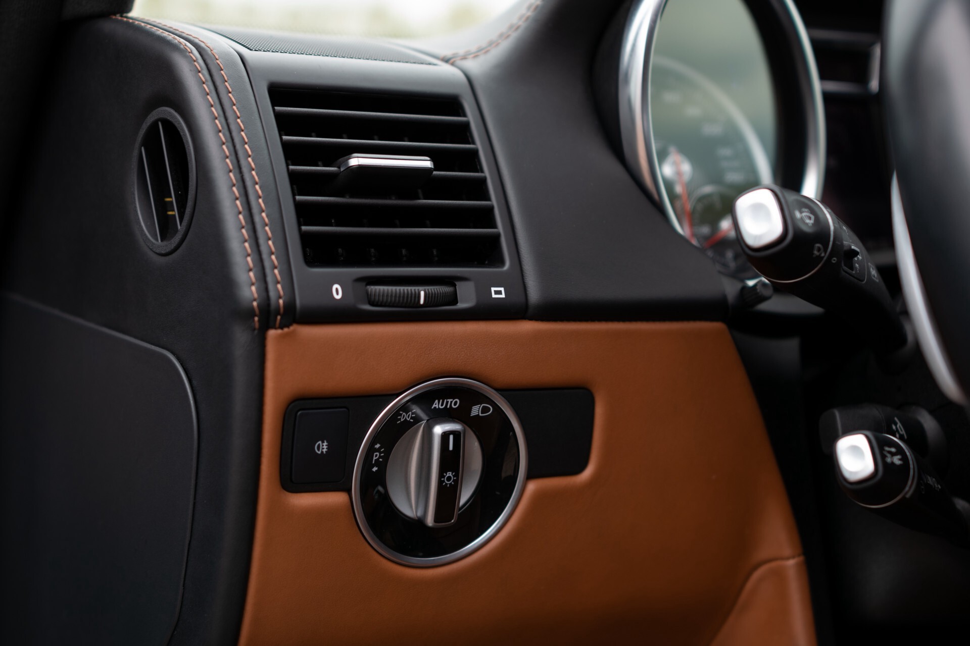 Mercedes-Benz G-Klasse 350 d Designo Limited Edition 1 of 463 Full Options Aut7 Foto 18