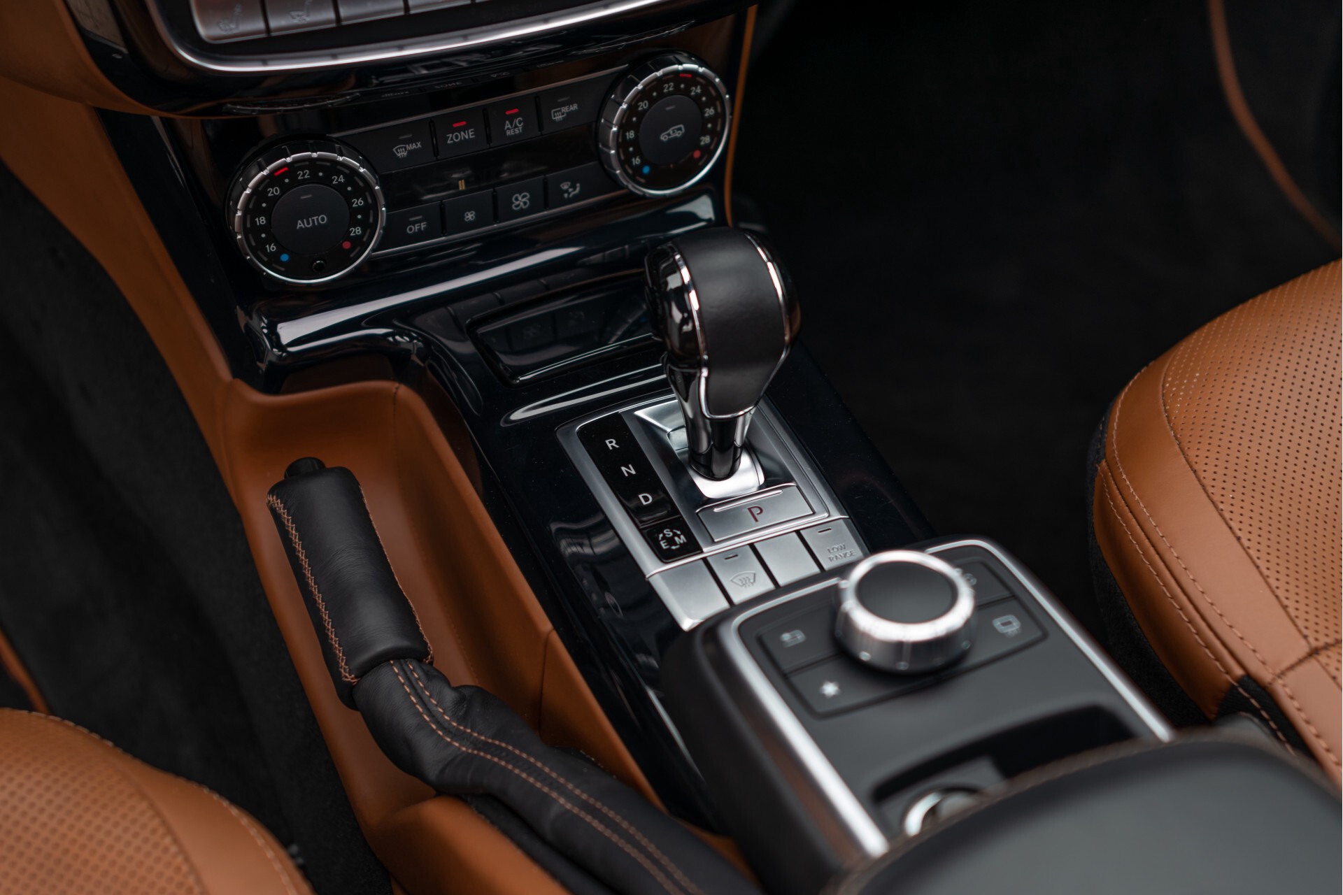 Mercedes-Benz G-Klasse 350 d Designo Limited Edition 1 of 463 Full Options Aut7 Foto 33