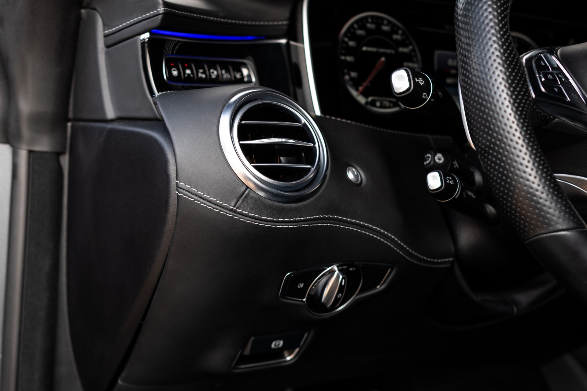 Mercedes-Benz S-Klasse Coupe 63 AMG 4-M Designo/Magic Sky/Burmester3D/Driverspack/Standkachel Aut7 . Foto 20