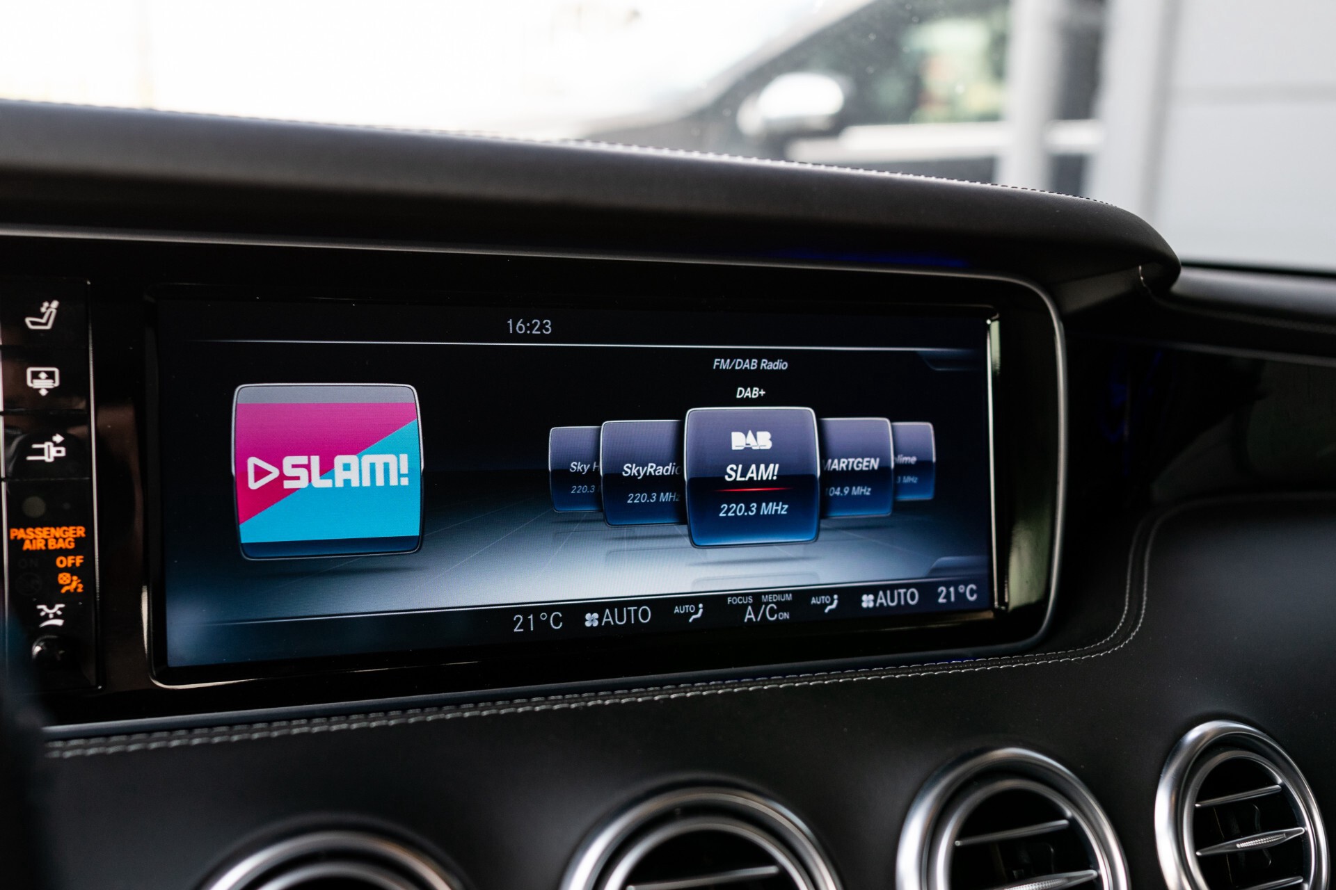 Mercedes-Benz S-Klasse Coupe 63 AMG 4-M Designo/Magic Sky/Burmester3D/Driverspack/Standkachel Aut7 . Foto 9