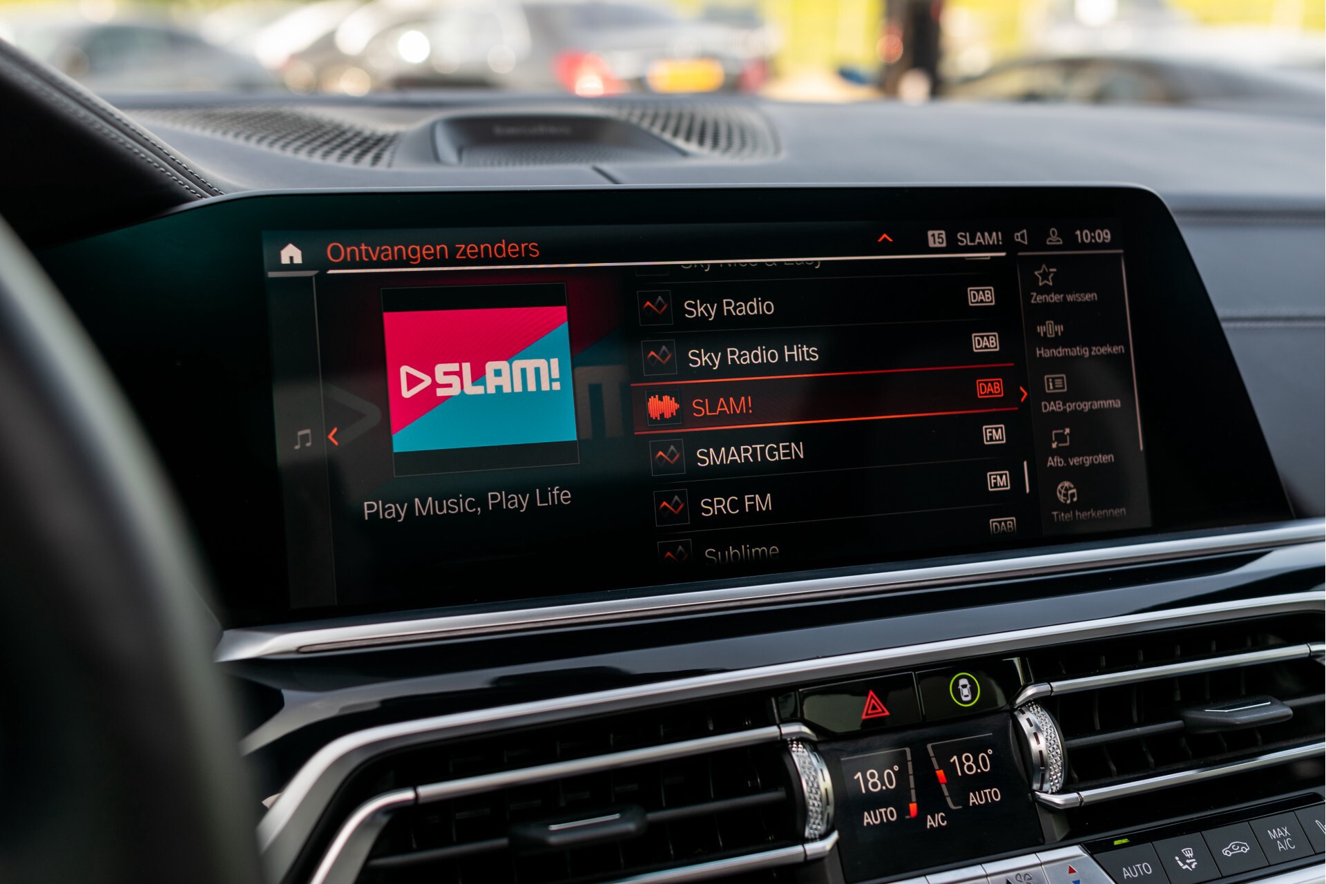 BMW X5 M50d Nieuwprijs €178118 B&W | Entertainment | Individual . Foto 12