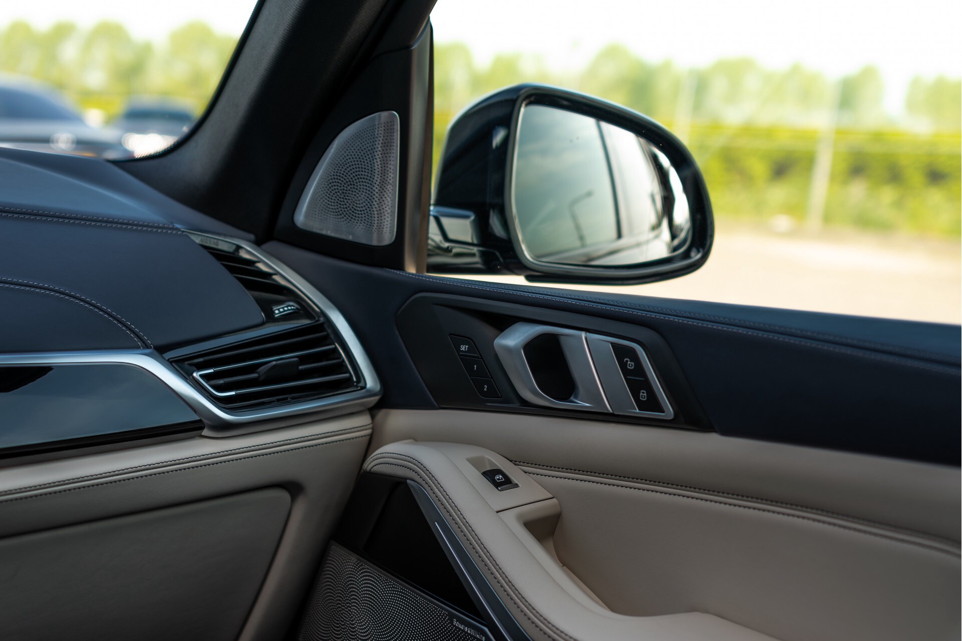 BMW X5 M50d Nieuwprijs €178118 B&W | Entertainment | Individual . Foto 38