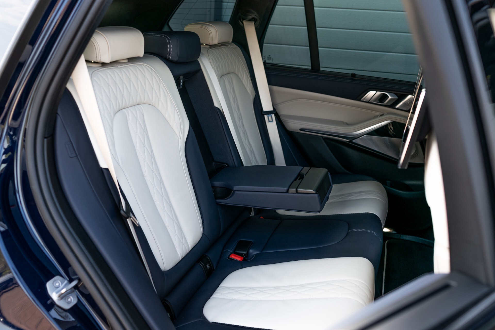 BMW X5 M50d Nieuwprijs €178118 B&W | Entertainment | Individual . Foto 4