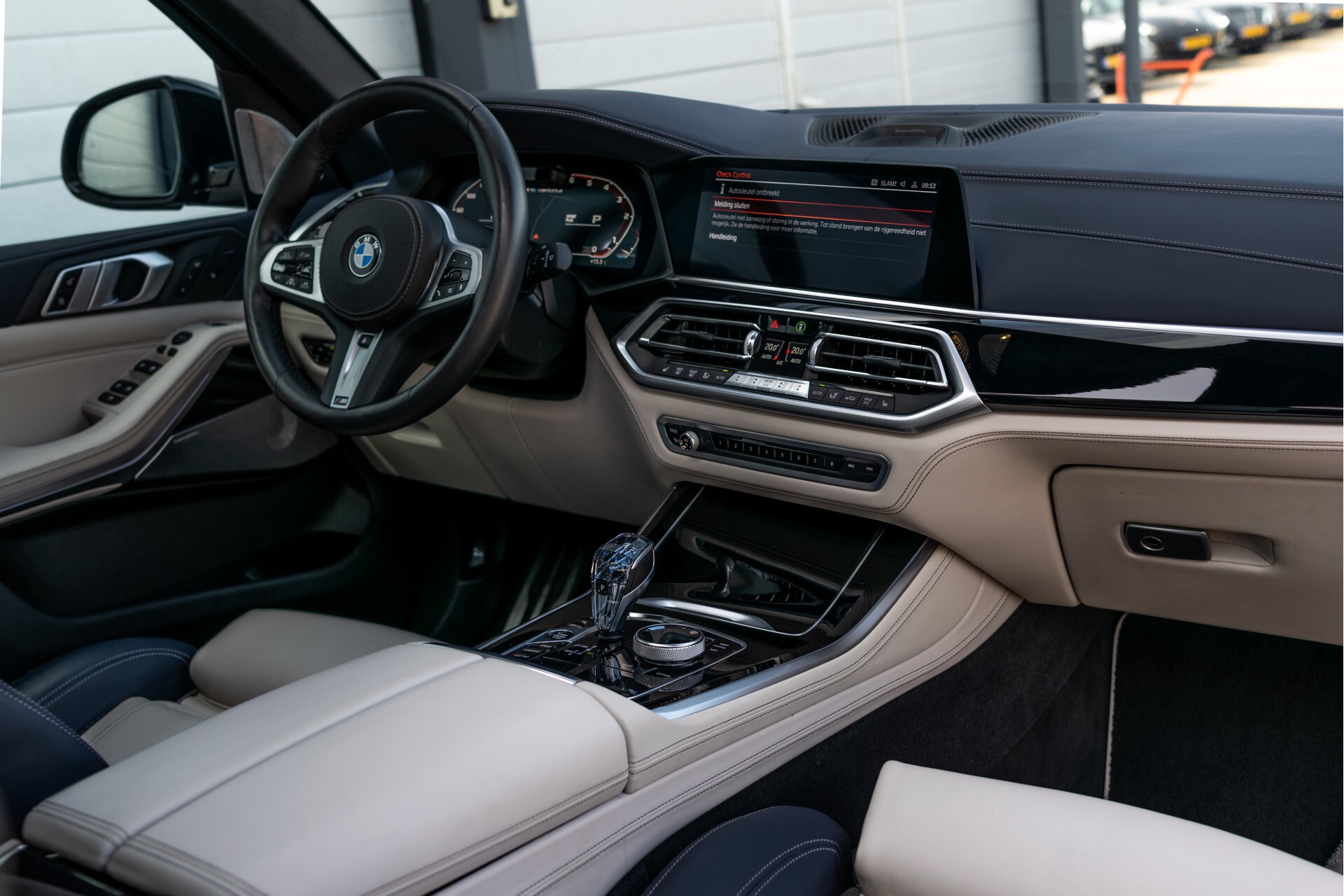 BMW X5 M50d Nieuwprijs €178118 B&W | Entertainment | Individual . Foto 5