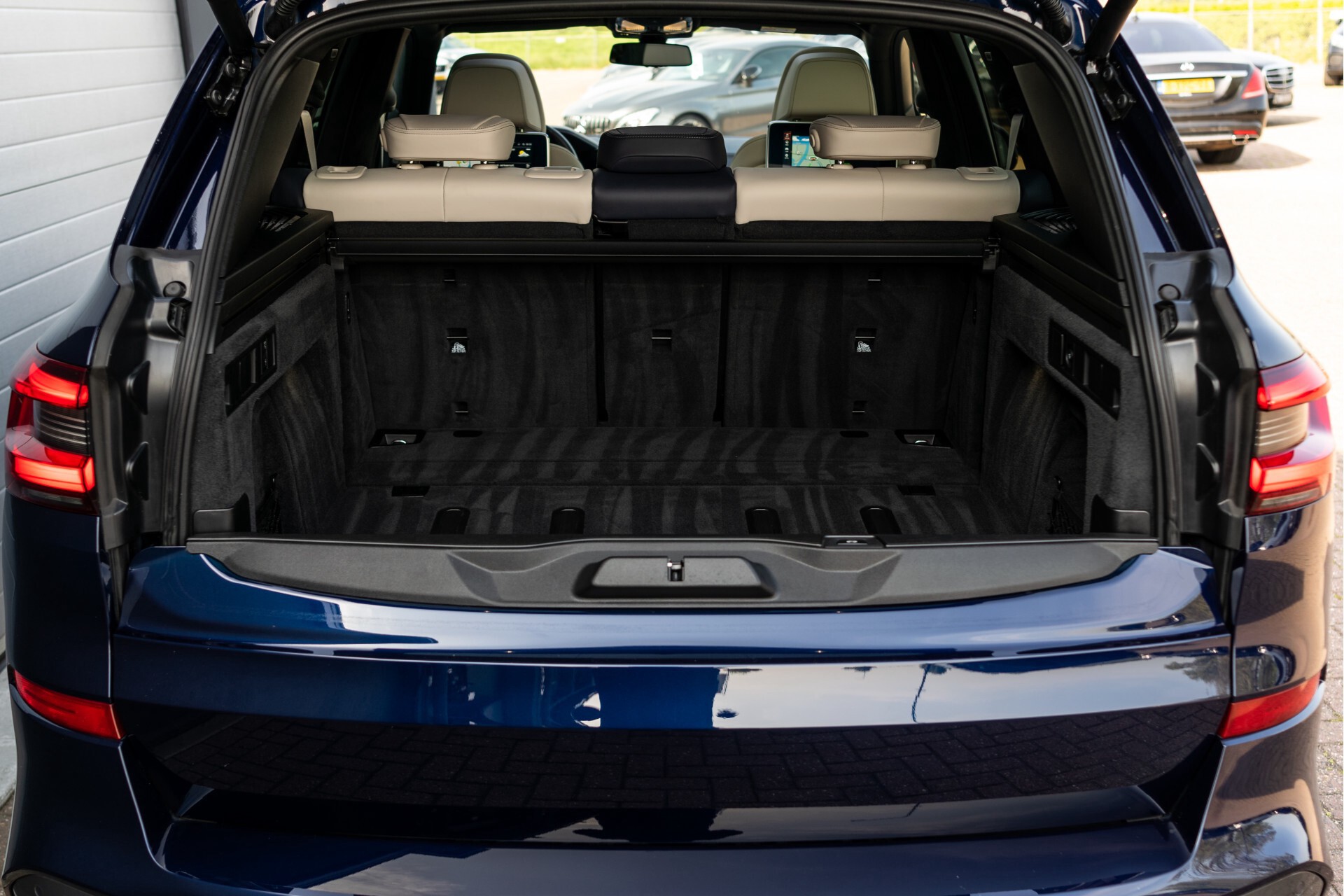 BMW X5 M50d Nieuwprijs €178118 B&W | Entertainment | Individual . Foto 53