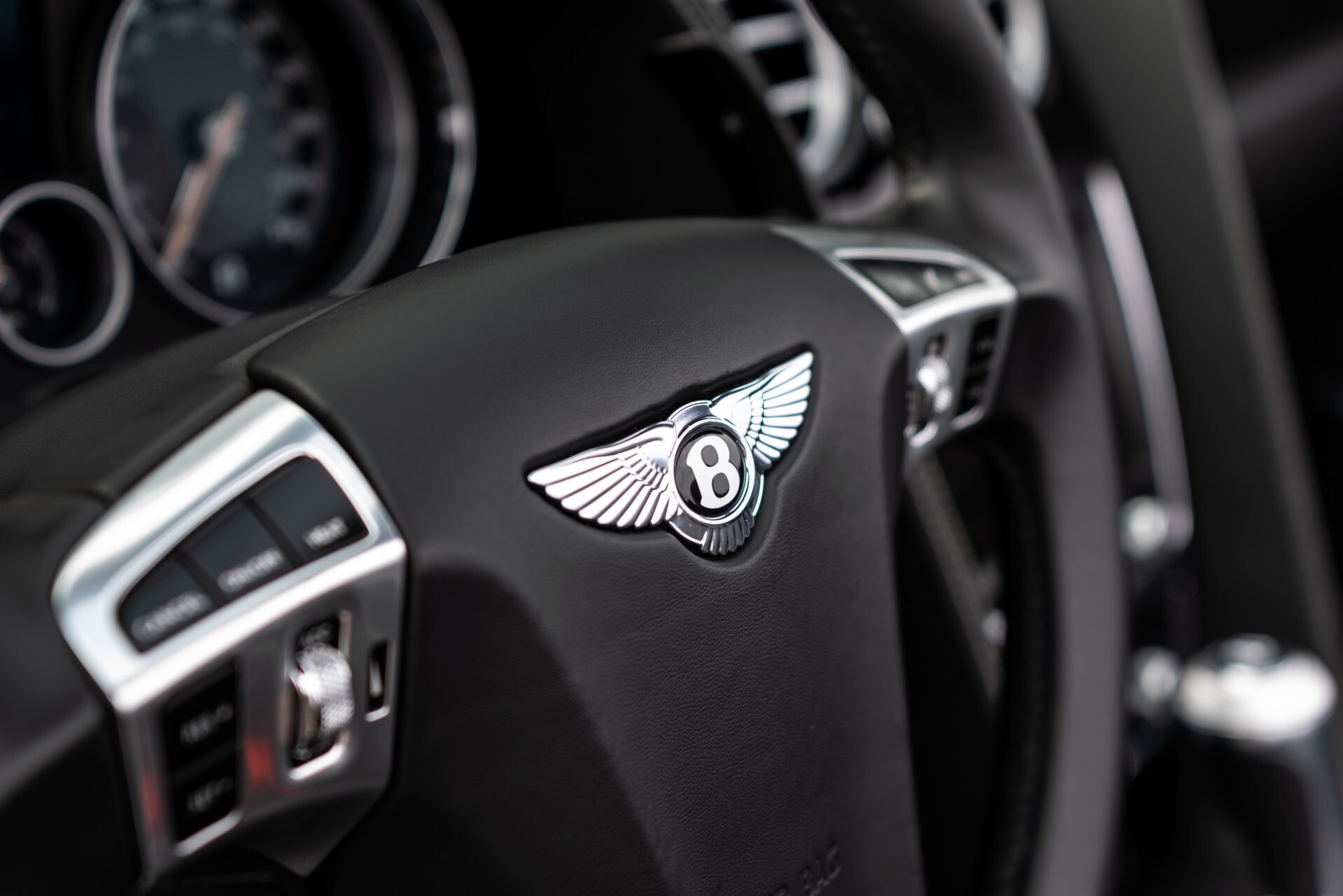 Bentley Continental GTC 4.0 V8 S Mulliner Aut8 . Foto 17