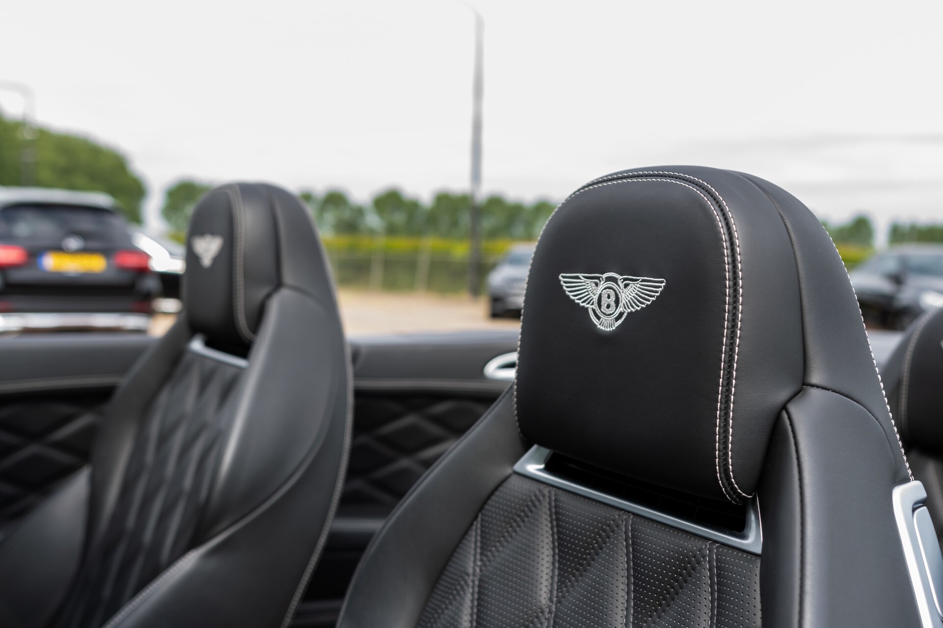 Bentley Continental GTC 4.0 V8 S Mulliner Aut8 . Foto 19