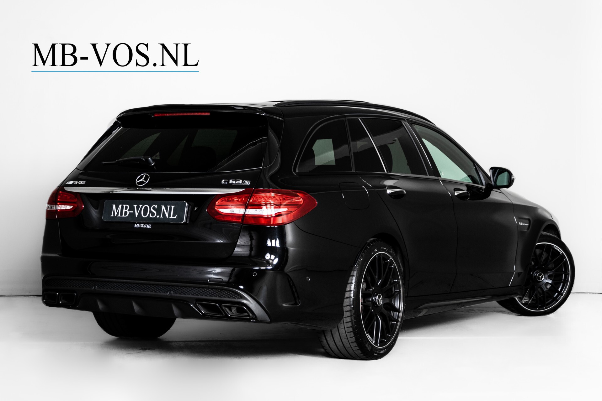 Mercedes-Benz C-Klasse Estate 63 AMG S Night | Panorama | Driverspack | Rij-assistentie | Keyless | Burmester | Memory Aut7 Foto 2
