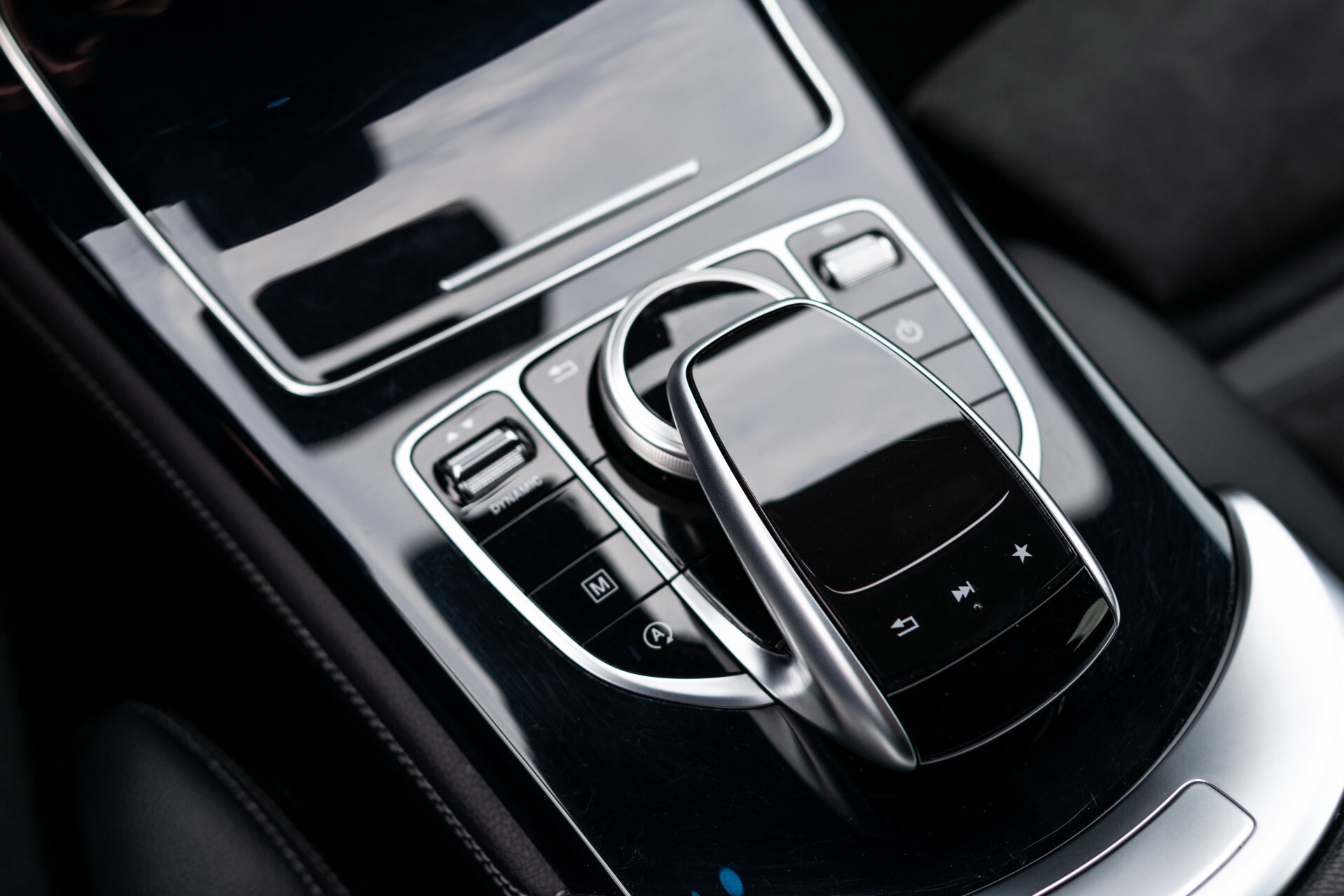 Mercedes-Benz GLC 250 4-M Distronic/360 camera/Auto-trekhaak/AMG Aut9 . Foto 20