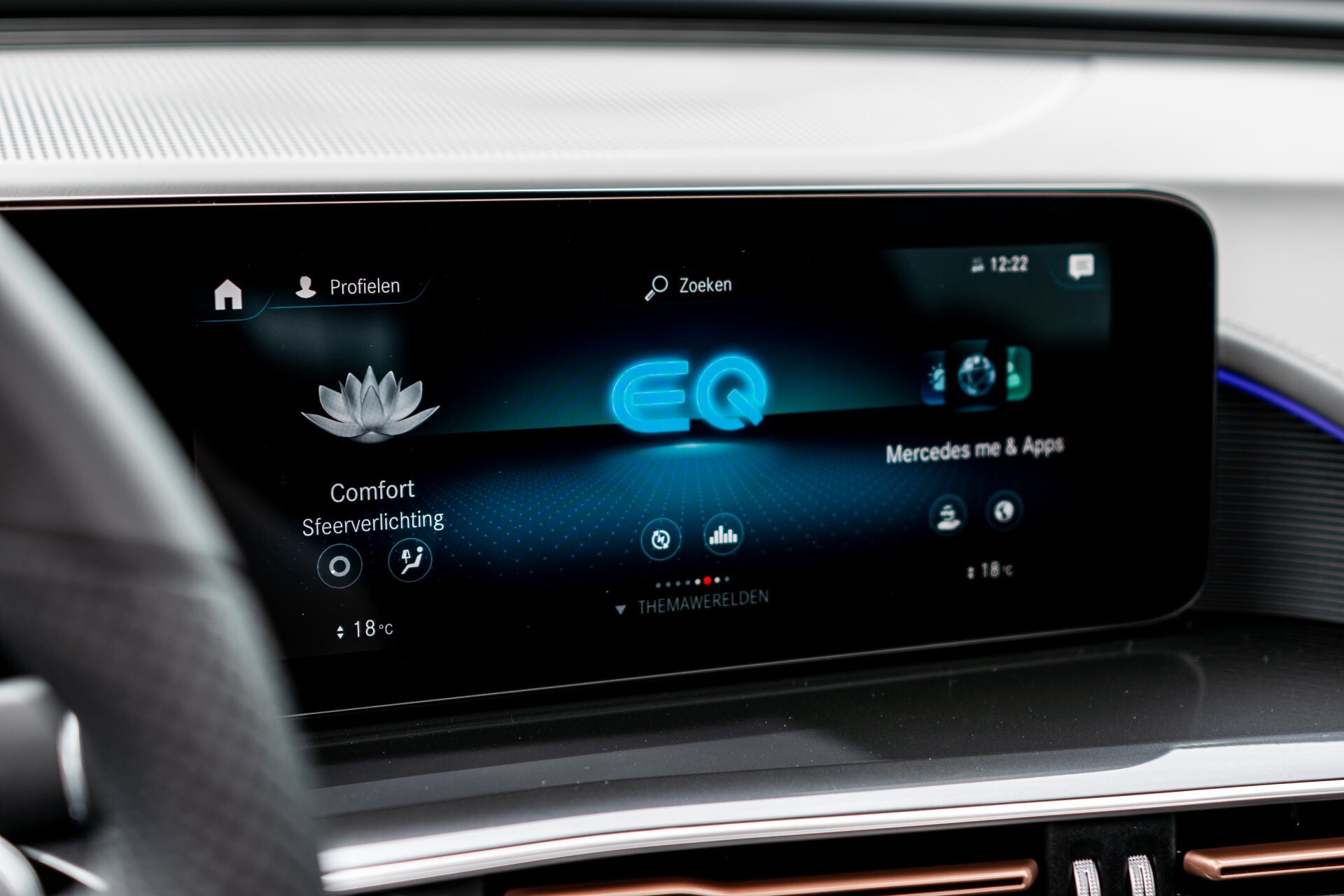 Mercedes-Benz EQC 400 4M AMG Rij-assistentie | Schuifdak | Burmester | 21"AMG | Treeplanken Foto 28