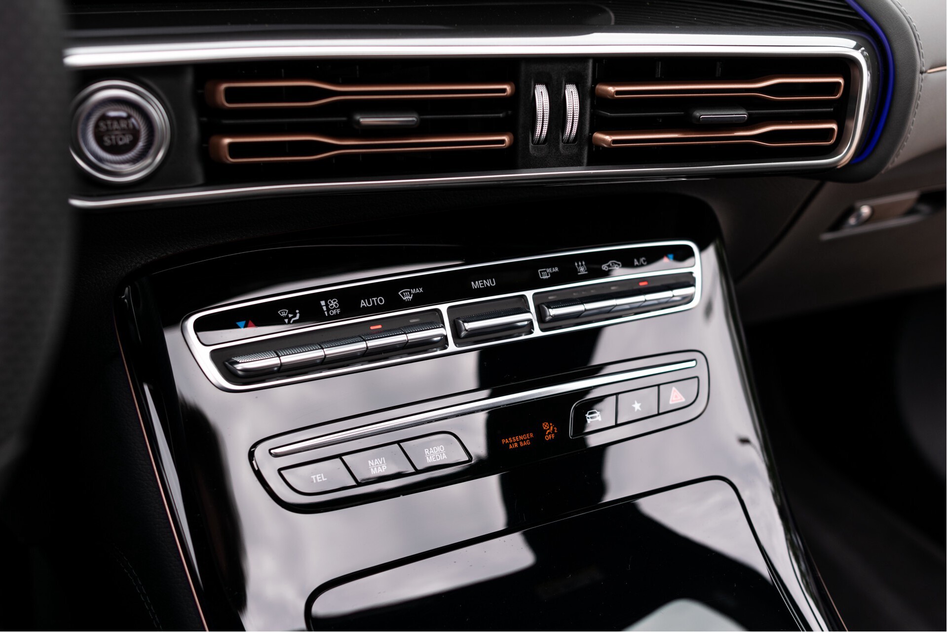 Mercedes-Benz EQC 400 4M AMG Rij-assistentie | Schuifdak | Burmester | 21"AMG | Treeplanken Foto 29