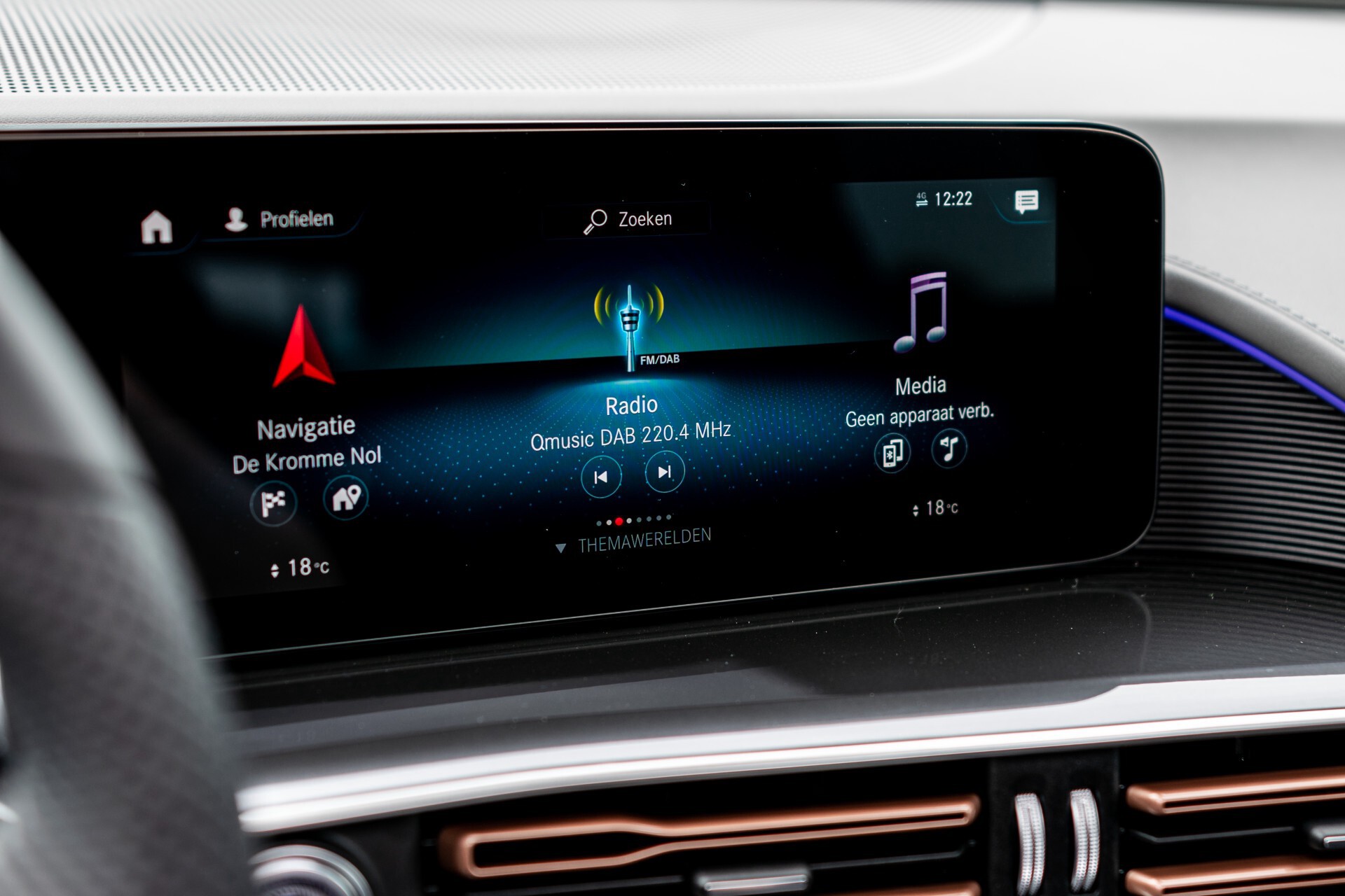 Mercedes-Benz EQC 400 4M AMG Rij-assistentie | Schuifdak | Burmester | 21"AMG | Treeplanken Foto 32