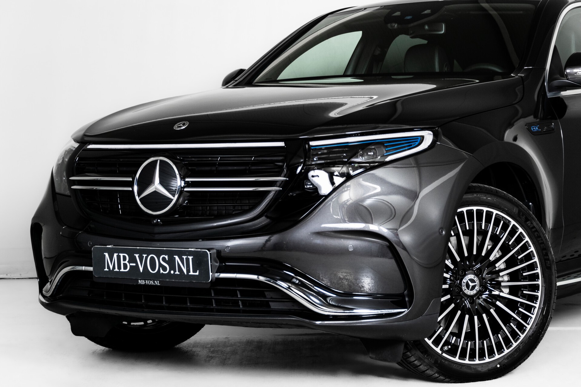 Mercedes-Benz EQC 400 4M AMG Rij-assistentie | Schuifdak | Burmester | 21"AMG | Treeplanken Foto 48