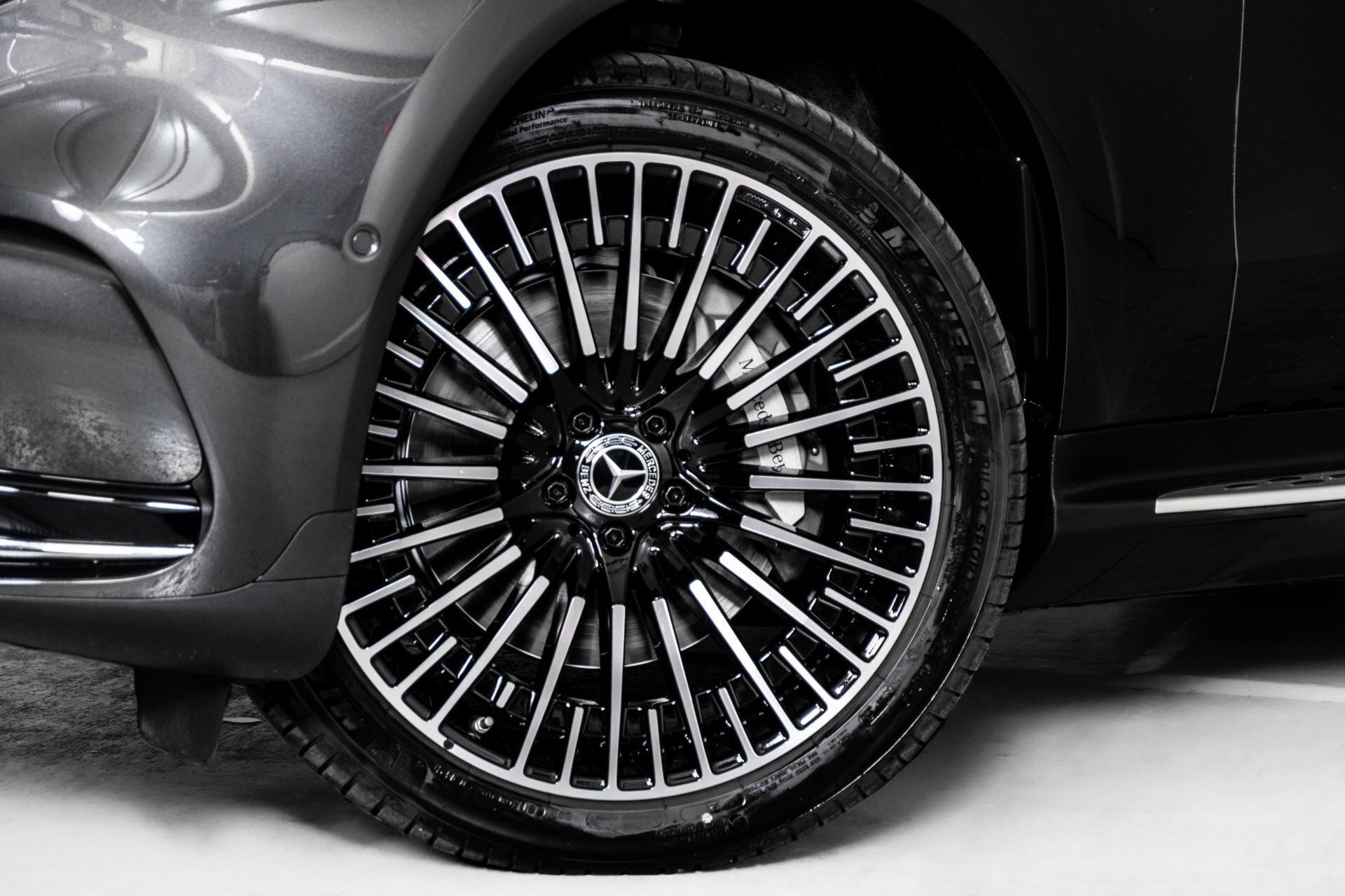 Mercedes-Benz EQC 400 4M AMG Rij-assistentie | Schuifdak | Burmester | 21"AMG | Treeplanken Foto 50