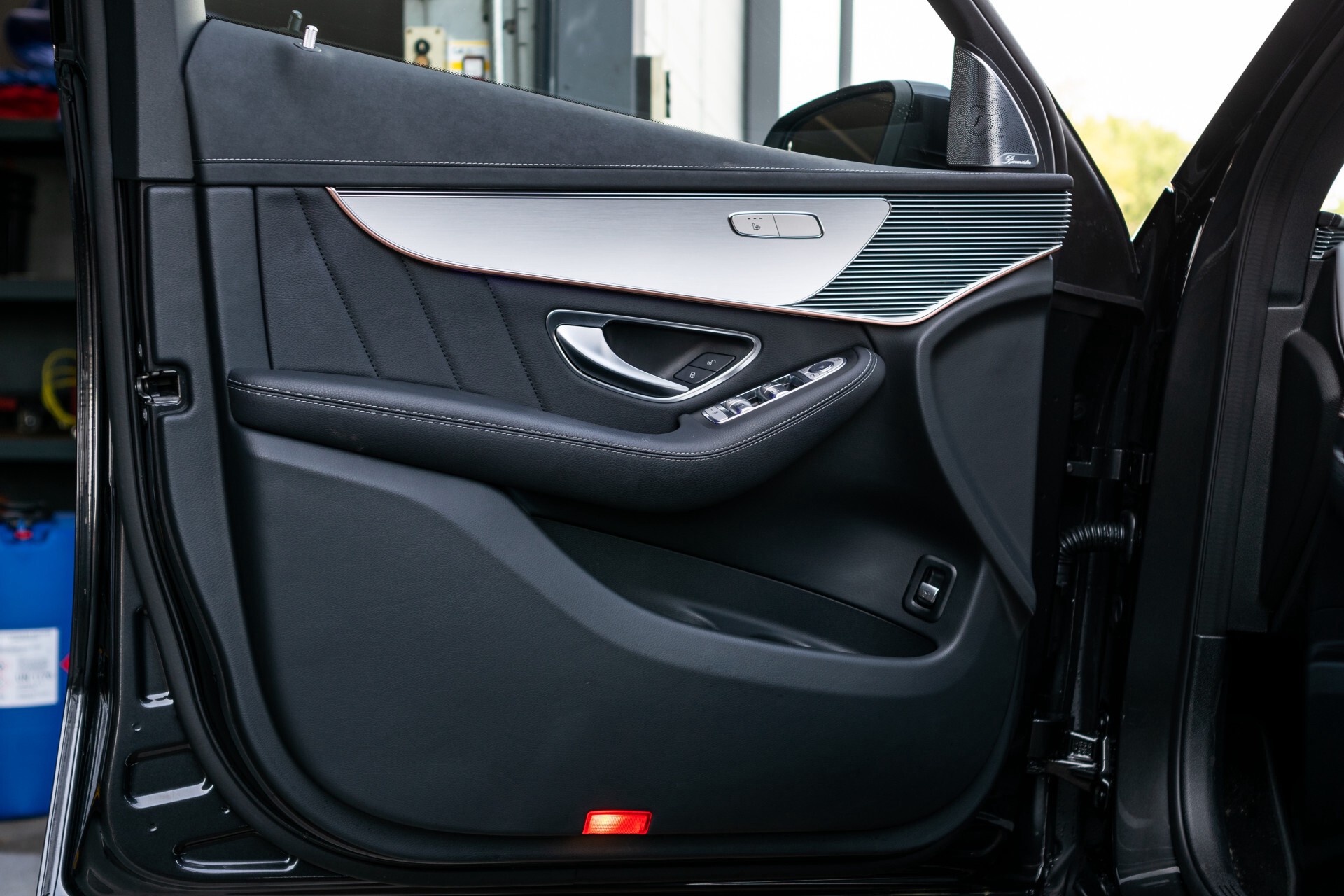 Mercedes-Benz EQC 400 4M AMG Rij-assistentie | Schuifdak | Burmester | 21"AMG | Keyless-Go Foto 20