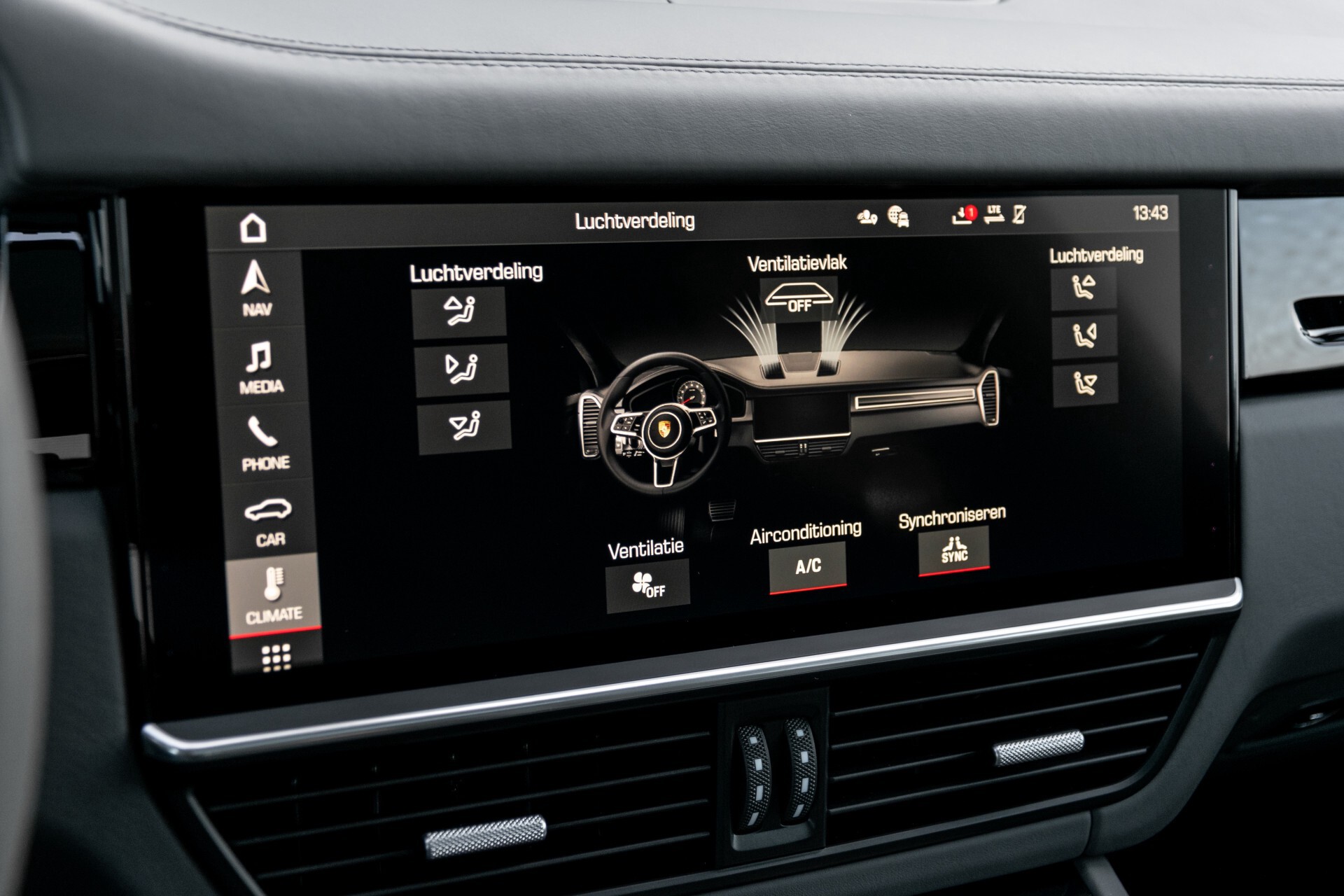 Porsche Cayenne 3.0 E-Hybrid Sport Design Luchtvering/Adaptive Cruise/Keyless/Panorama/Adaptieve stoelen Aut8 Foto 21