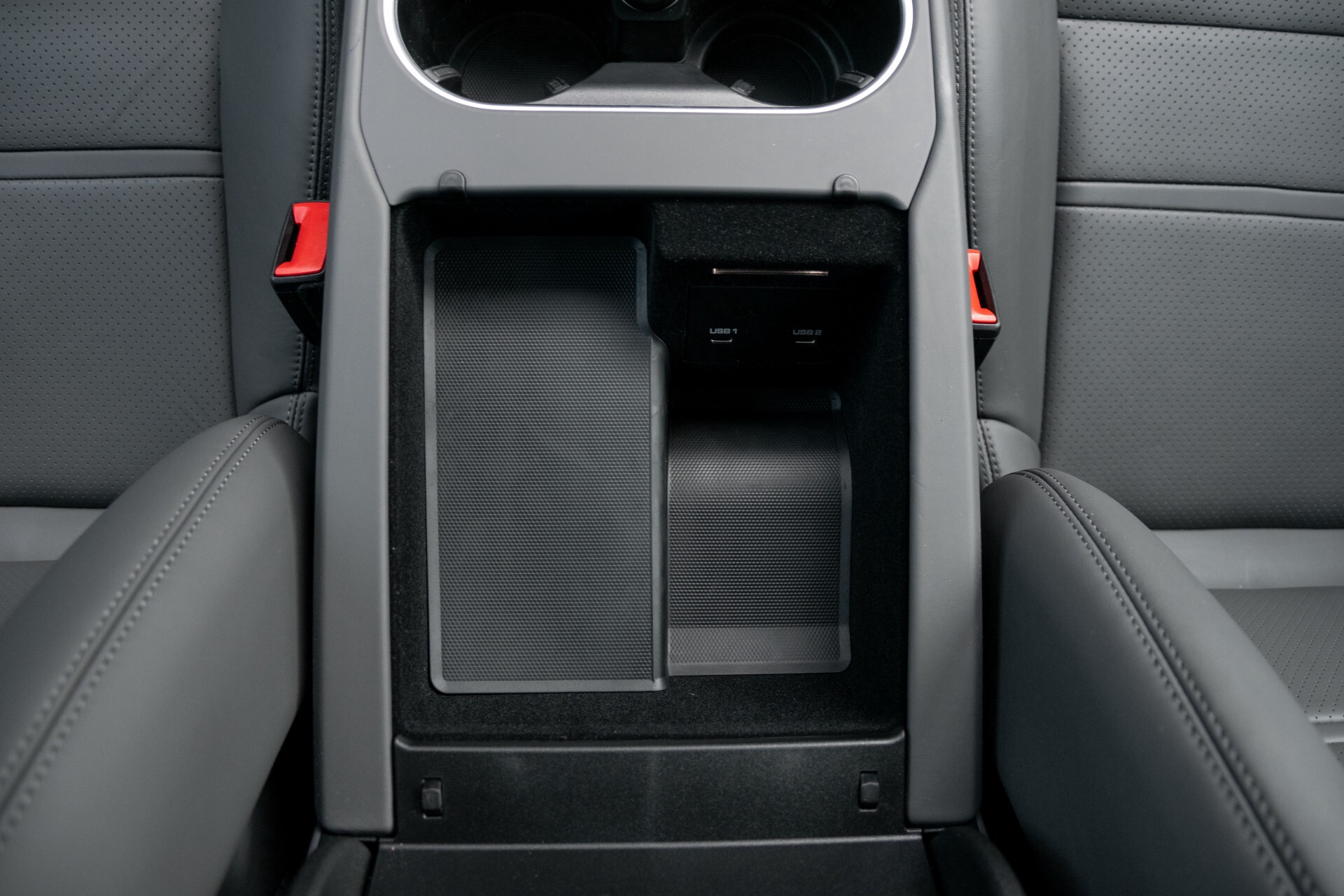 Porsche Cayenne 3.0 E-Hybrid Sport Design Luchtvering/Adaptive Cruise/Keyless/Panorama/Adaptieve stoelen Aut8 Foto 22