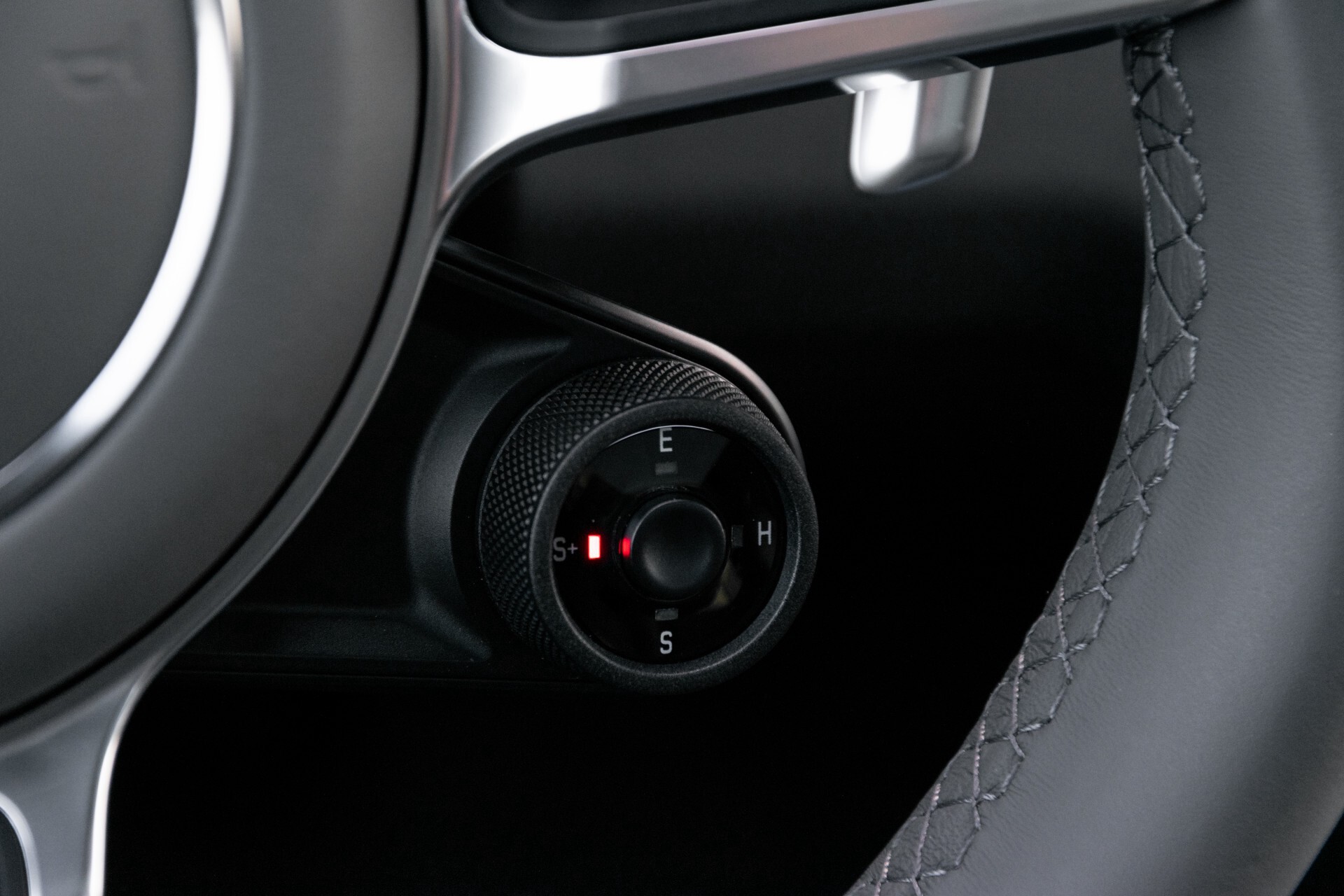 Porsche Cayenne 3.0 E-Hybrid Sport Design Luchtvering/Adaptive Cruise/Keyless/Panorama/Adaptieve stoelen Aut8 Foto 36