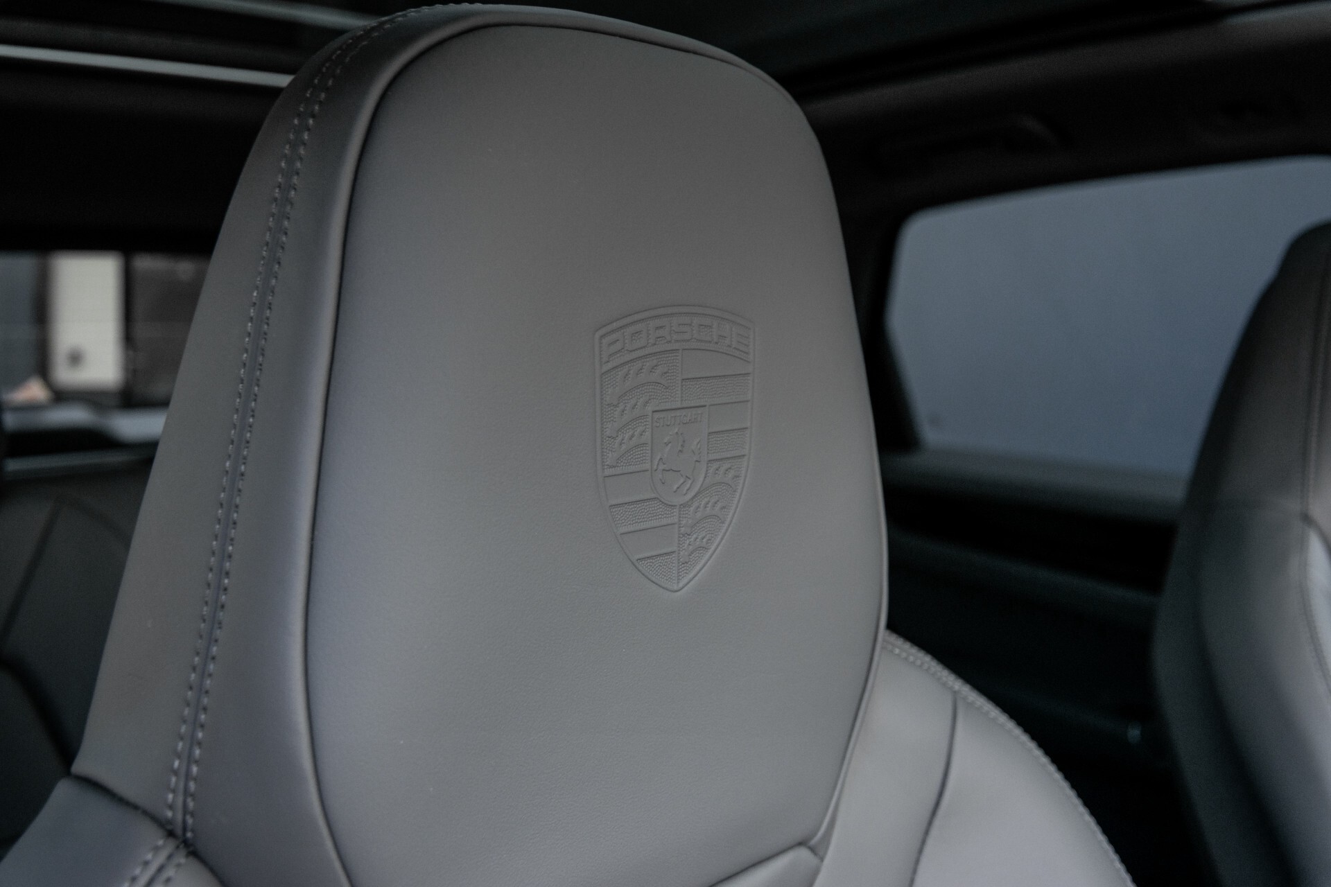 Porsche Cayenne 3.0 E-Hybrid Sport Design Luchtvering/Adaptive Cruise/Keyless/Panorama/Adaptieve stoelen Aut8 Foto 38