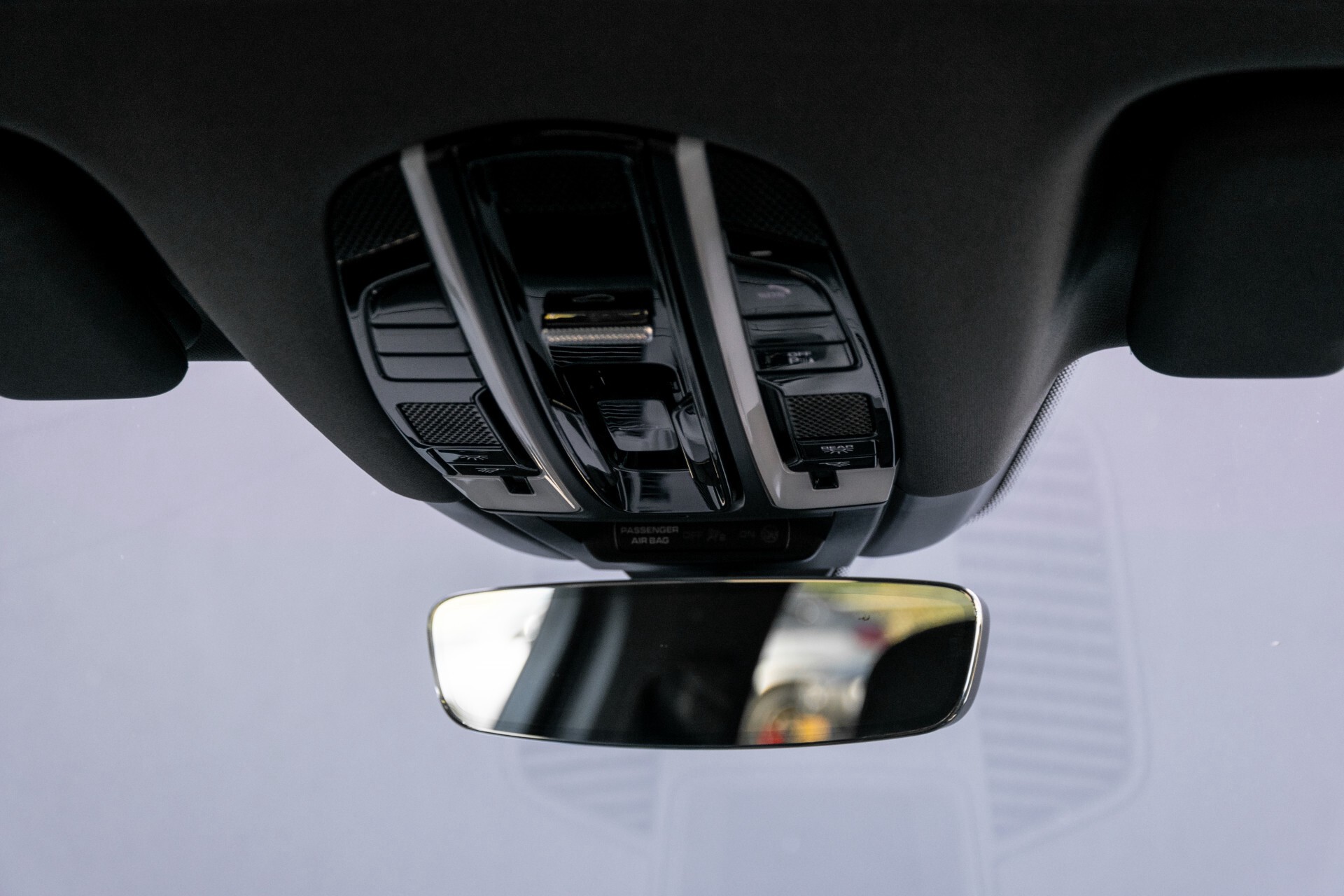 Porsche Cayenne 3.0 E-Hybrid Sport Design Luchtvering/Adaptive Cruise/Keyless/Panorama/Adaptieve stoelen Aut8 Foto 43