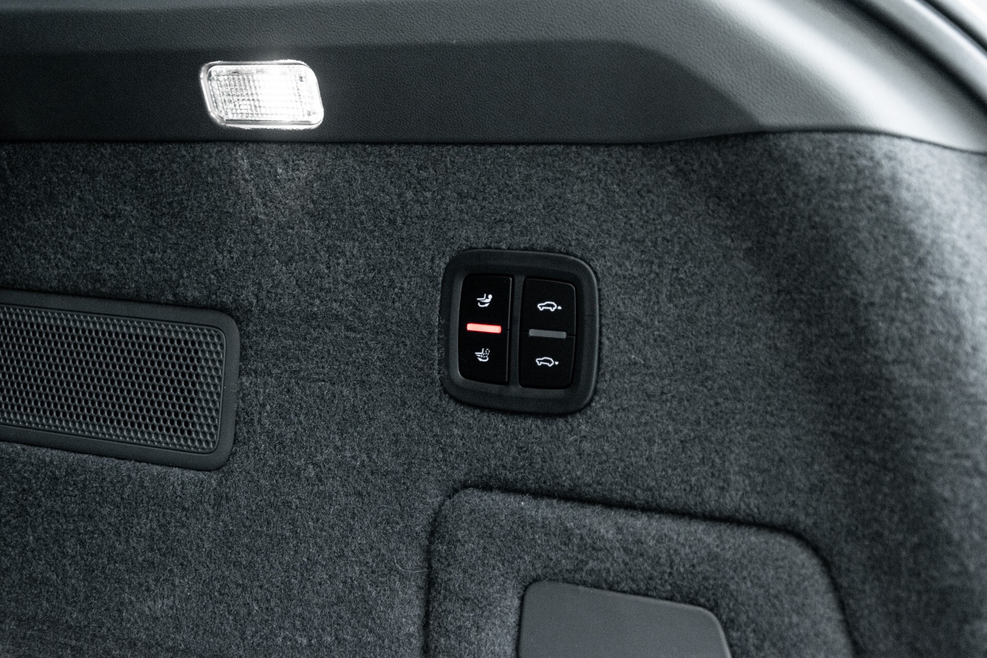 Porsche Cayenne 3.0 E-Hybrid Sport Design Luchtvering/Adaptive Cruise/Keyless/Panorama/Adaptieve stoelen Aut8 Foto 45