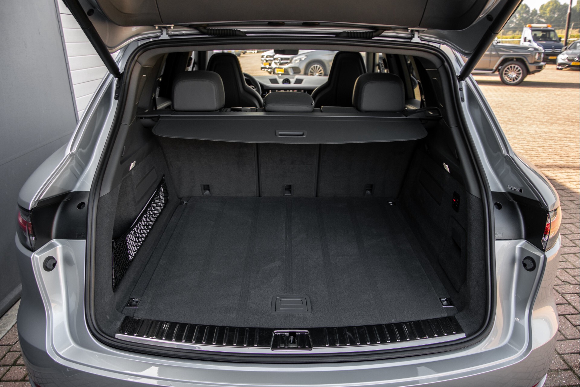 Porsche Cayenne 3.0 E-Hybrid Sport Design Luchtvering/Adaptive Cruise/Keyless/Panorama/Adaptieve stoelen Aut8 Foto 47