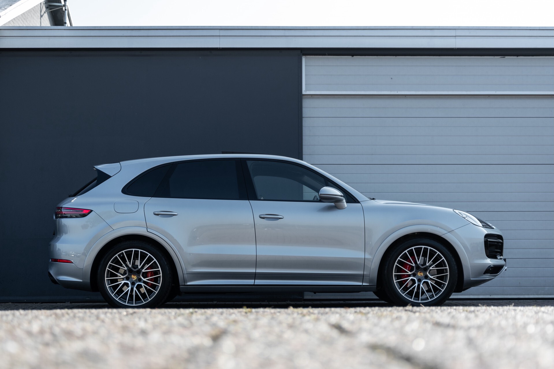 Porsche Cayenne 3.0 E-Hybrid Sport Design Luchtvering/Adaptive Cruise/Keyless/Panorama/Adaptieve stoelen Aut8 Foto 53
