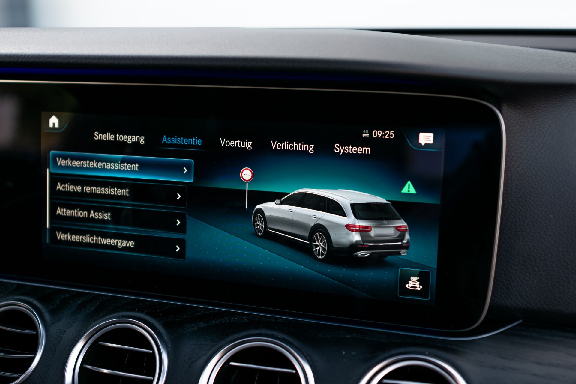 Mercedes-Benz E-Klasse Estate All-Terrain 200 4-M NIEUW MODEL | Luchtvering | MBUX | Widescreen | Schuifdak | Camera Aut9 Foto 16