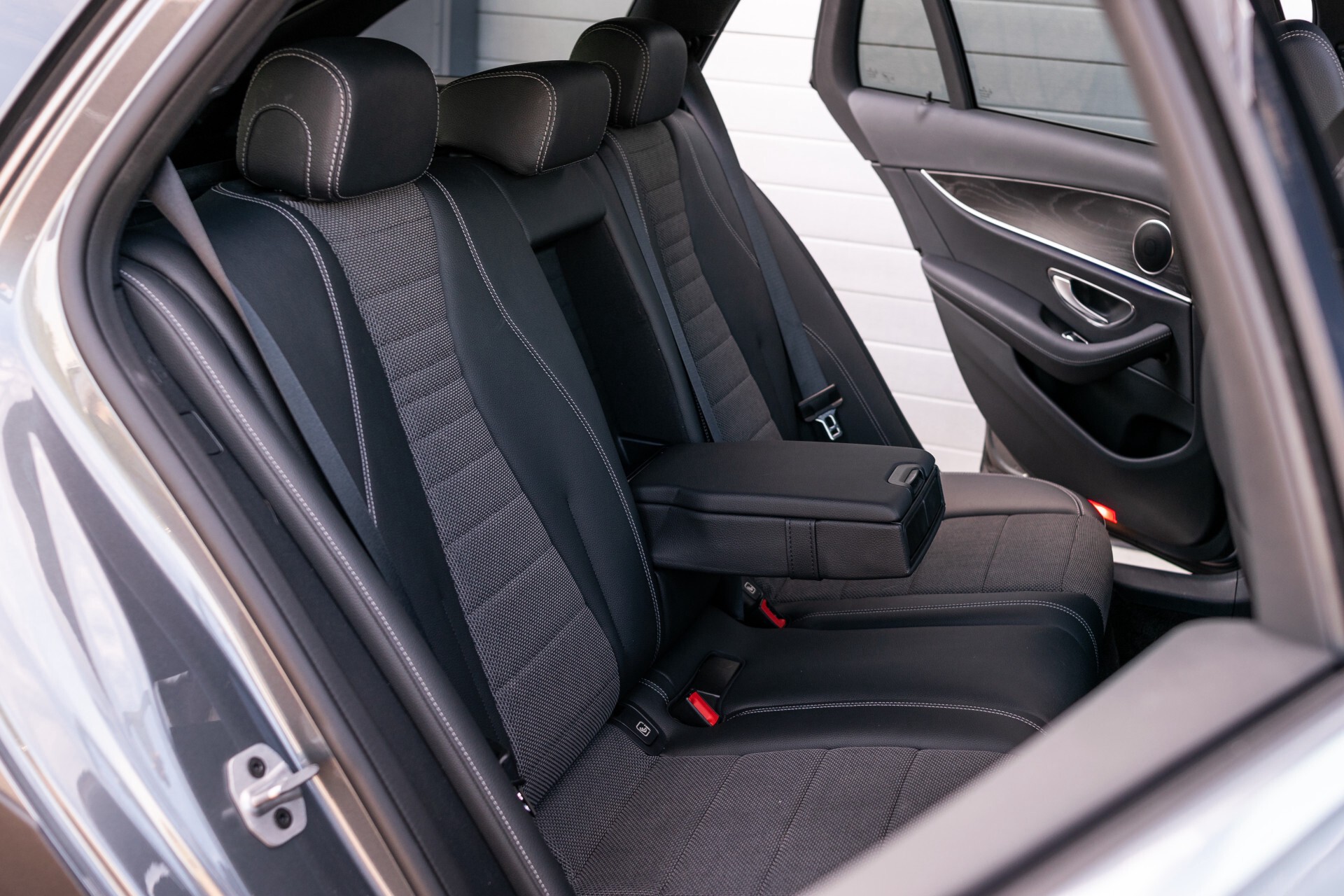 Mercedes-Benz E-Klasse Estate All-Terrain 200 4-M NIEUW MODEL | Luchtvering | MBUX | Widescreen | Schuifdak | Camera Aut9 Foto 4