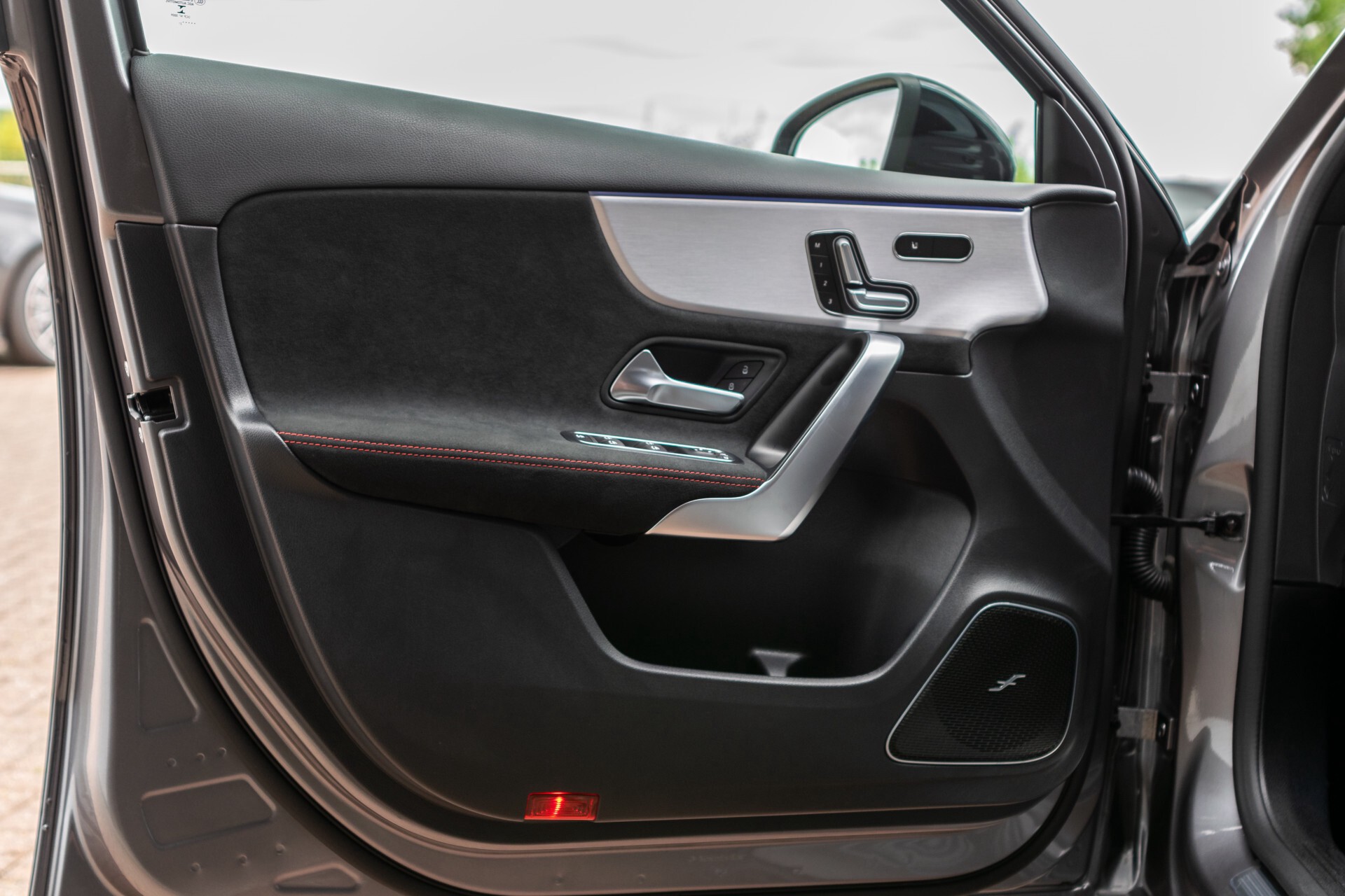 Mercedes-Benz A-Klasse A35 AMG 4M Performancestoelen | Aerodynamicapakket | 19" | Burmester | Night Foto 10