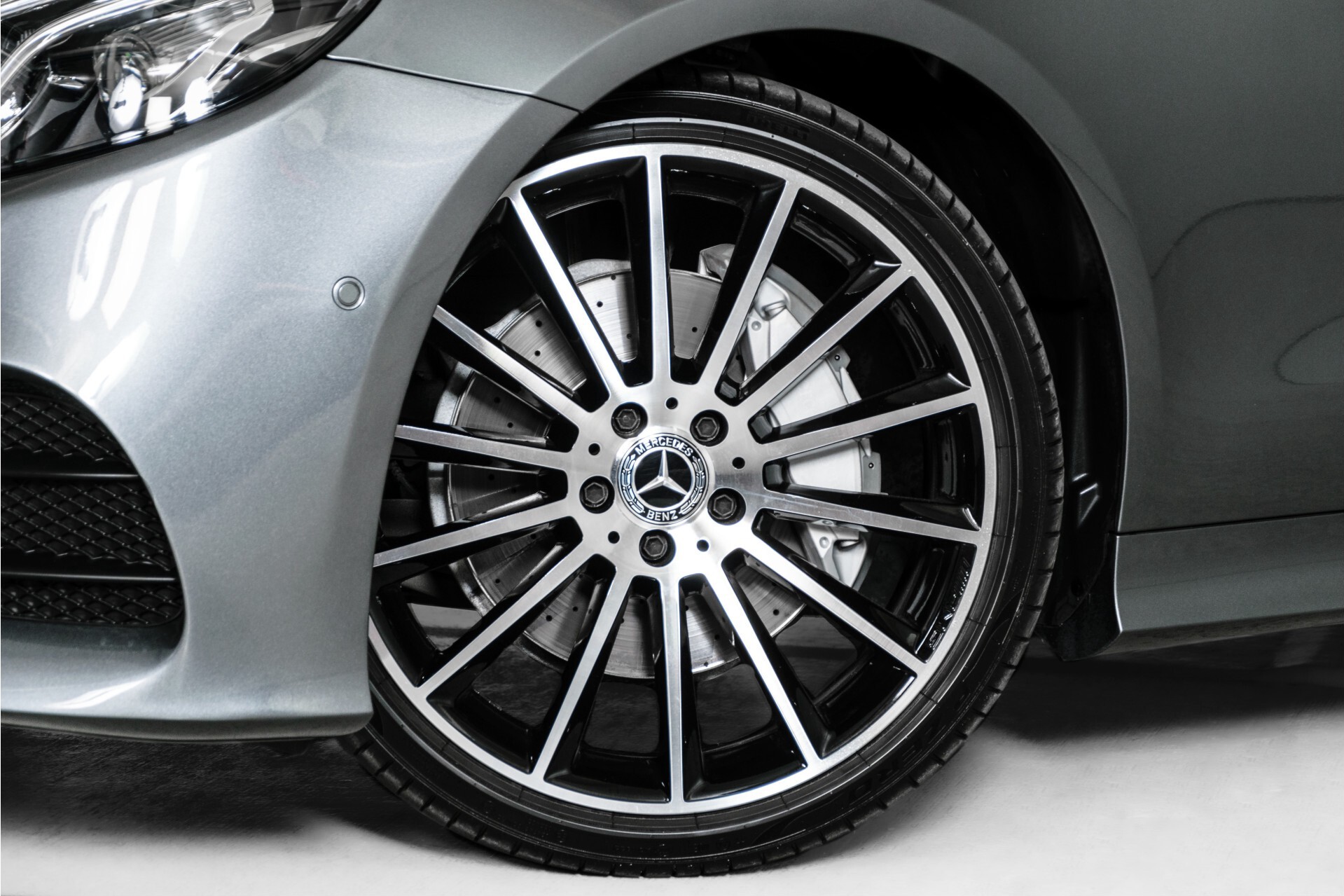 Mercedes-Benz E-Klasse Coupé 200 AMG Designo | Panorama | HUD | Burmester | 20" | NL Auto Aut9 Foto 34