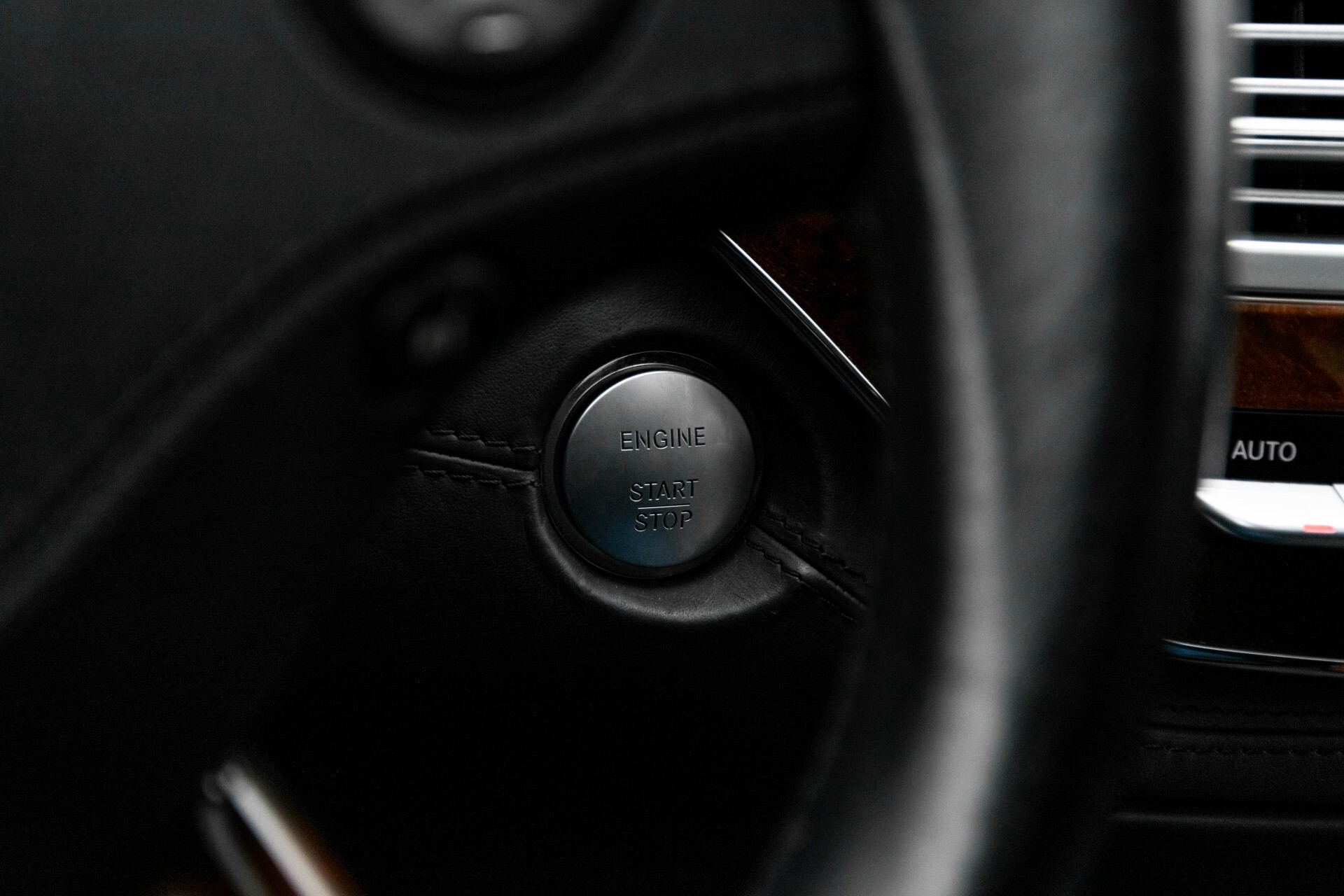 Mercedes-Benz S-Klasse 600 Lang 65 AMG Bi-Turbo Prestige Plus Aut5 . Foto 11