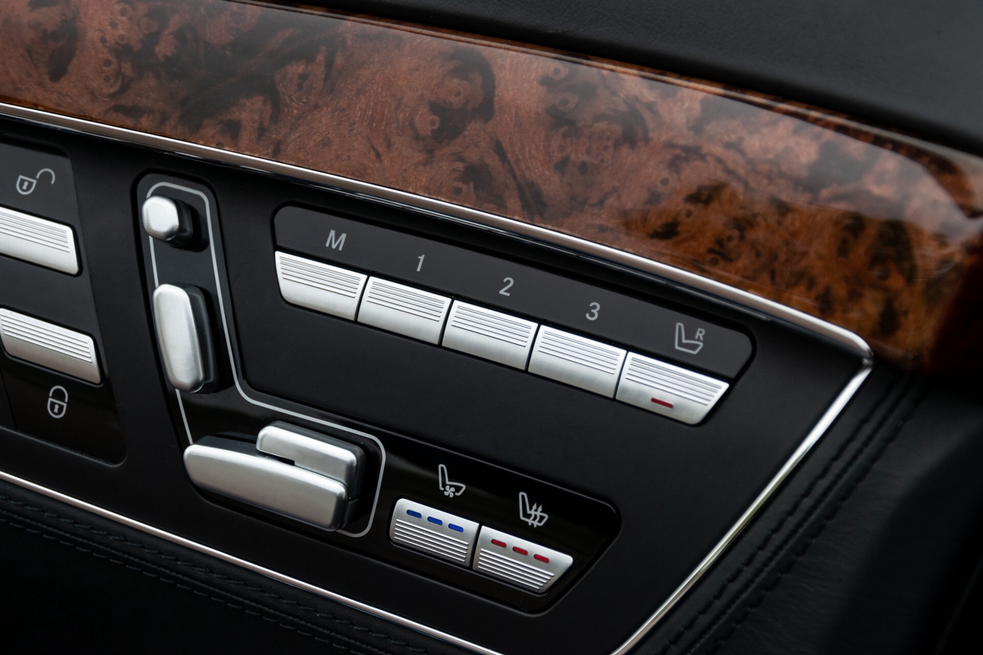 Mercedes-Benz S-Klasse 600 Lang 65 AMG Bi-Turbo Prestige Plus Aut5 . Foto 21