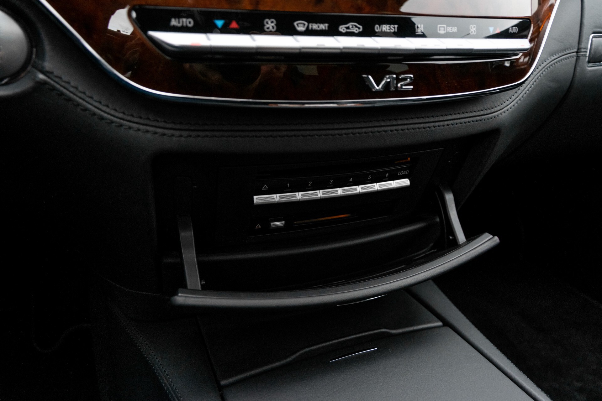 Mercedes-Benz S-Klasse 600 Lang 65 AMG Bi-Turbo Prestige Plus Aut5 . Foto 39