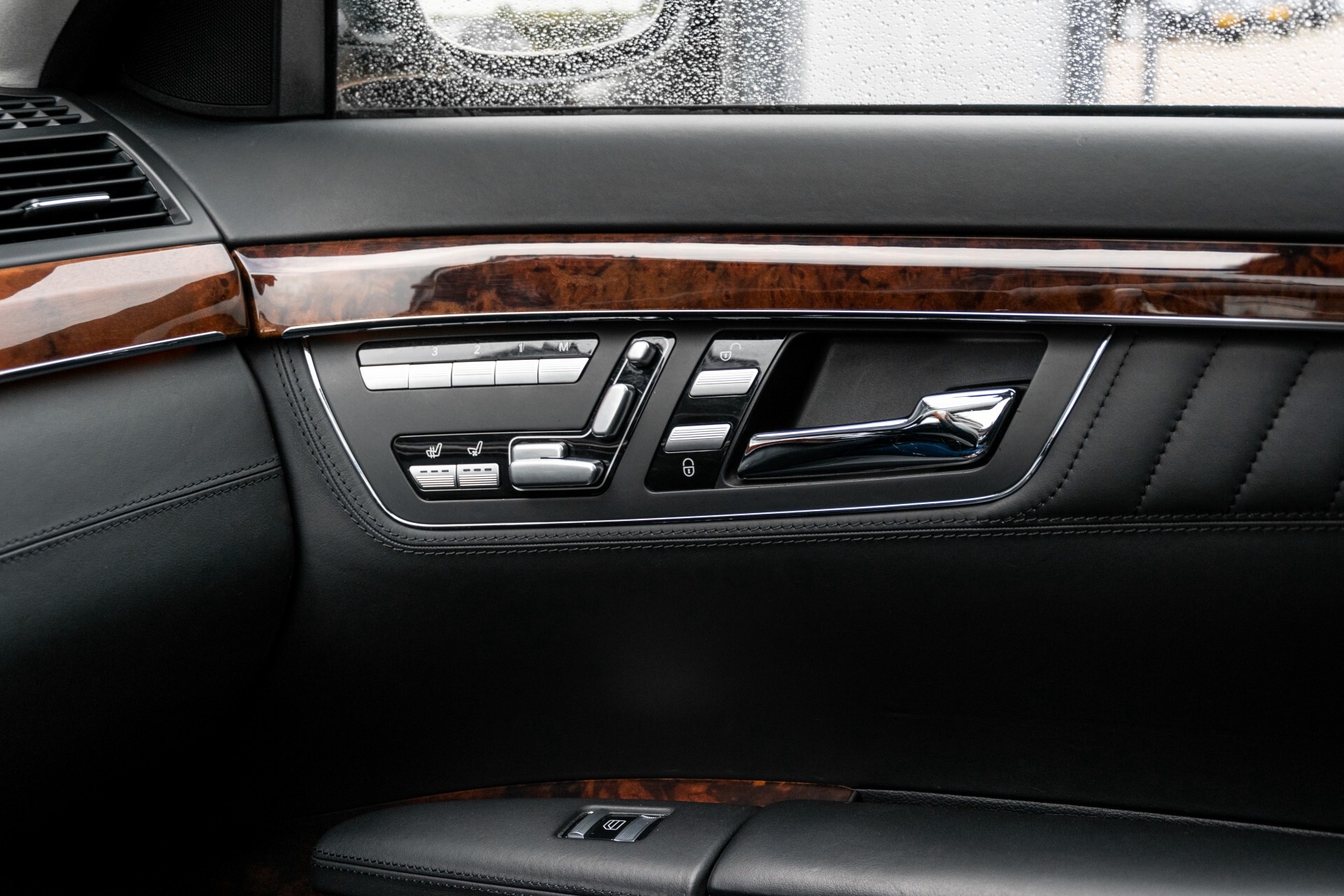 Mercedes-Benz S-Klasse 600 Lang 65 AMG Bi-Turbo Prestige Plus Aut5 . Foto 46