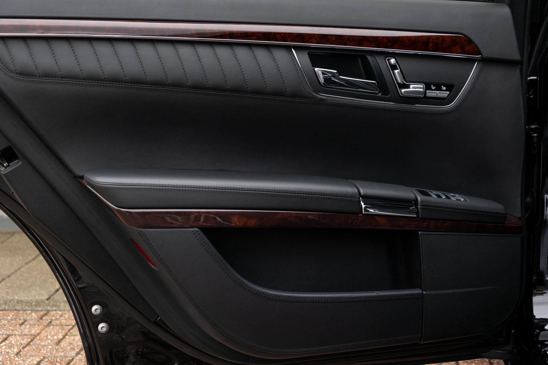 Mercedes-Benz S-Klasse 600 Lang 65 AMG Bi-Turbo Prestige Plus Aut5 . Foto 51